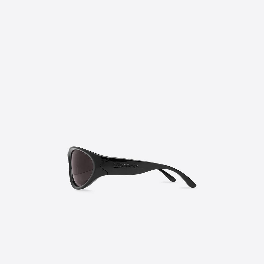 Swift Round Sunglasses in Black - 2