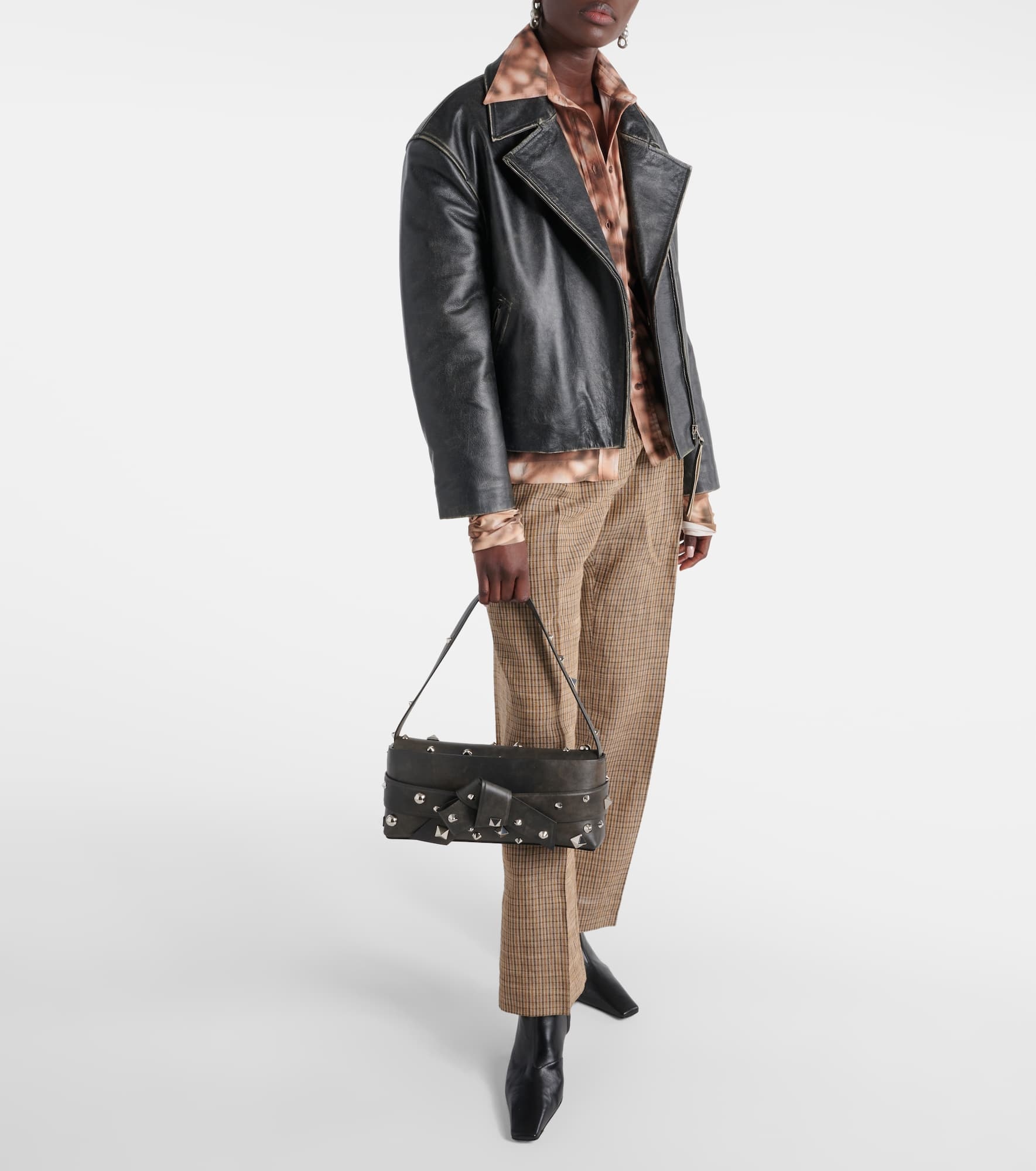 Musubi studded leather shoulder bag - 5