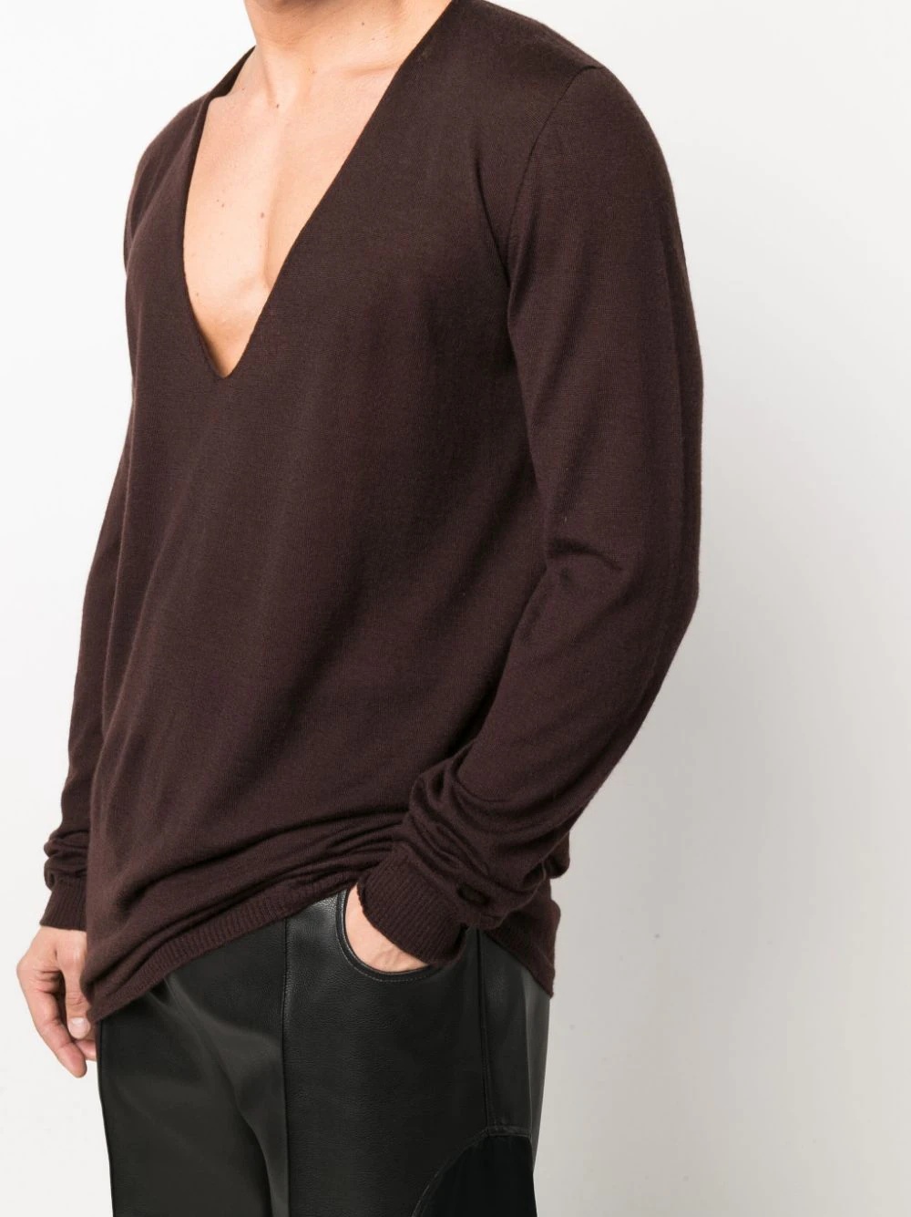 plunging V-neck fine-knit jumper - 5