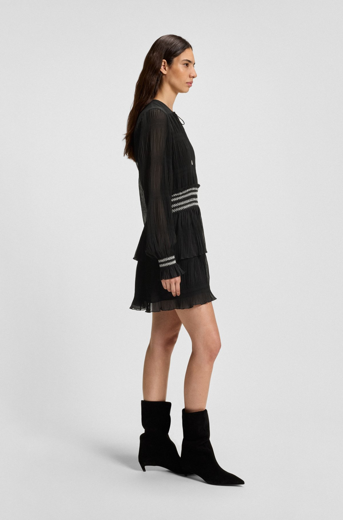 PLISSÉ DRESS WITH SMOCK-STITCHED WAISTBAND - 3