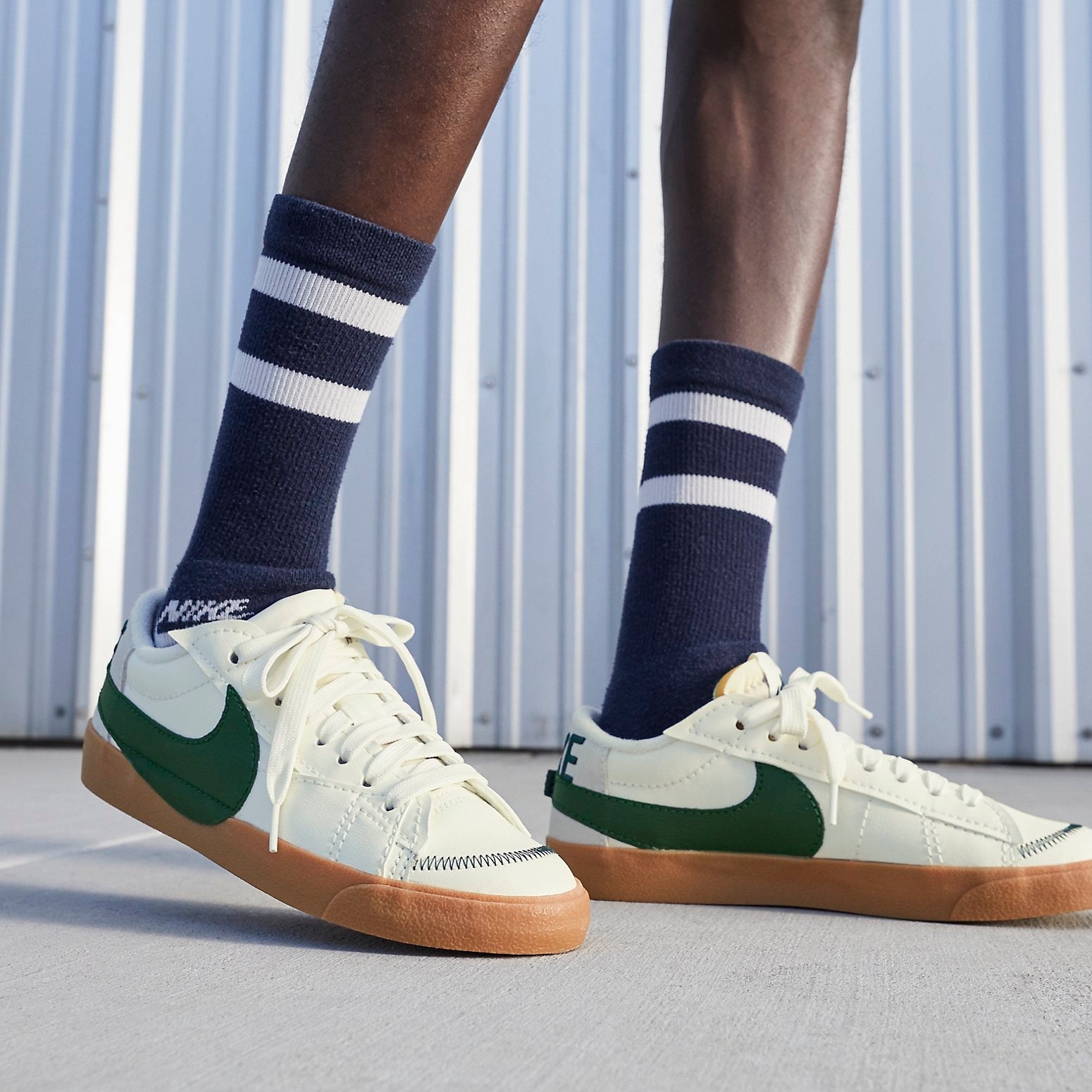 人気 ★NIKE★ BLAZER LOW '77 JUMBO SAIL PRO GREEN Buy Blazer Low '77 Jumbo 'Sail Pro Green Gum' - DR9865 101