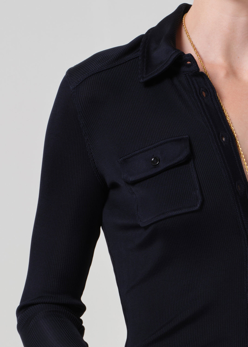 Clea Shrunken Shirt In Navy 5