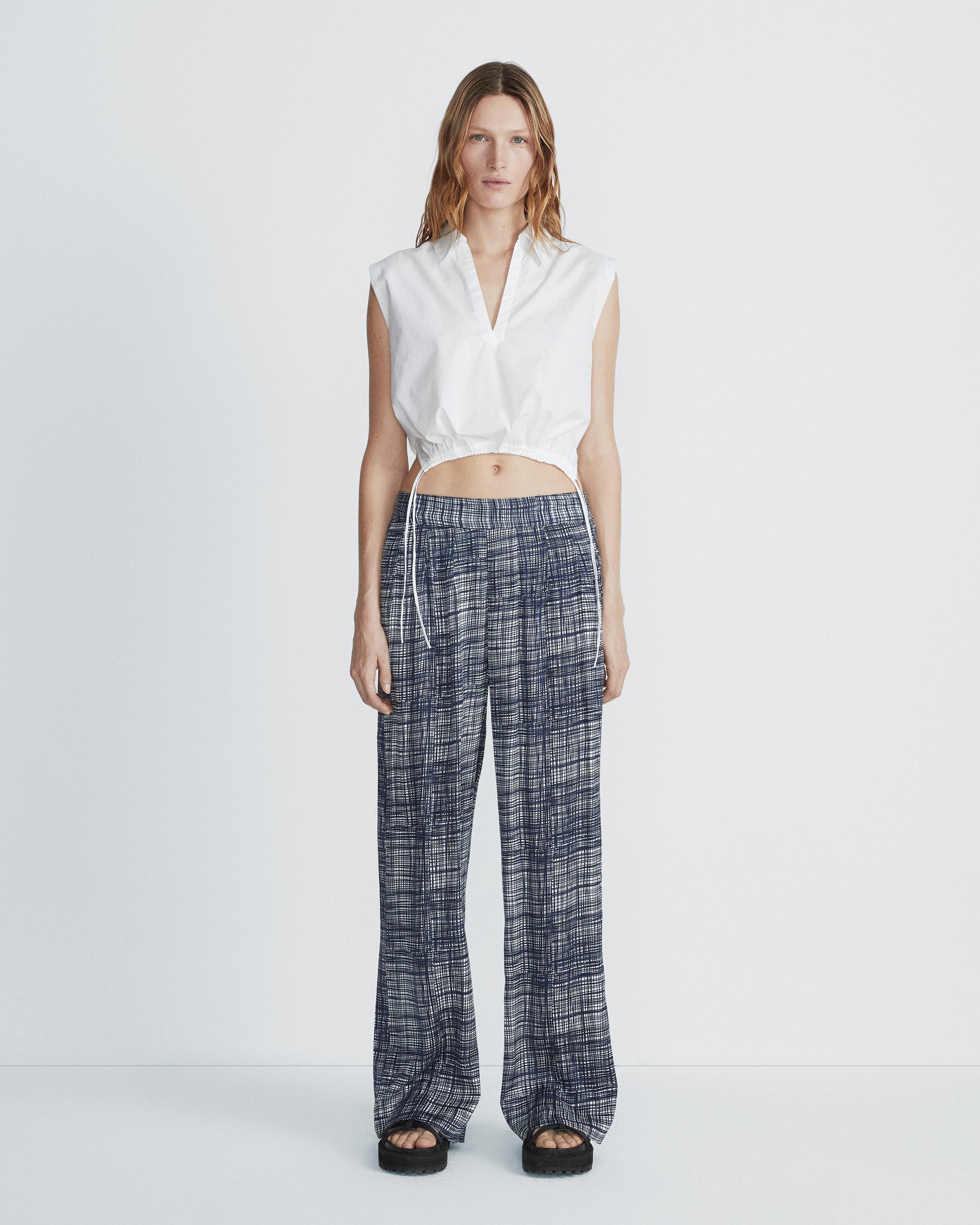 Tara Wide-Leg Pant
Printed Silk Pant - 3