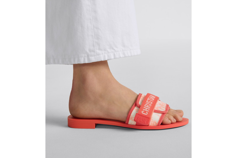 Dioriviera Dio(r)evolution Slide 3