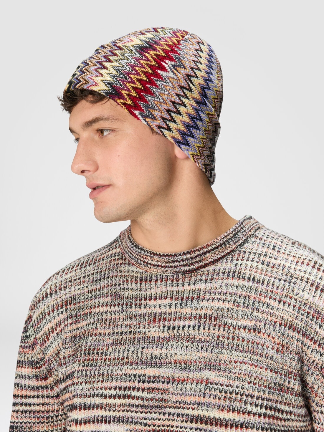 Wool beanie with vertical zigzags - 3