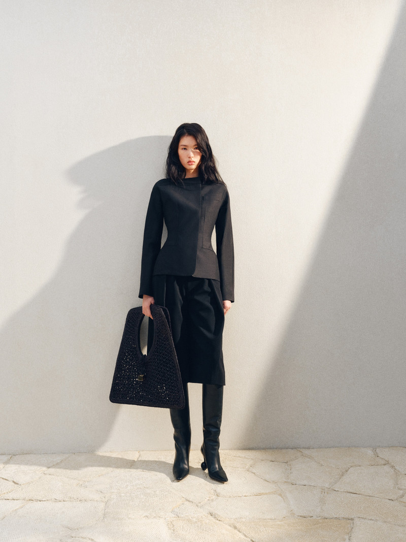 JACQUEMUS Le Carré Spiaggia outlook
