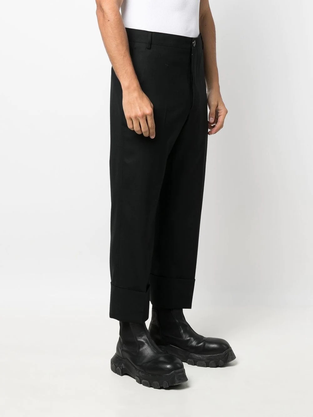 cropped-leg George trousers - 3