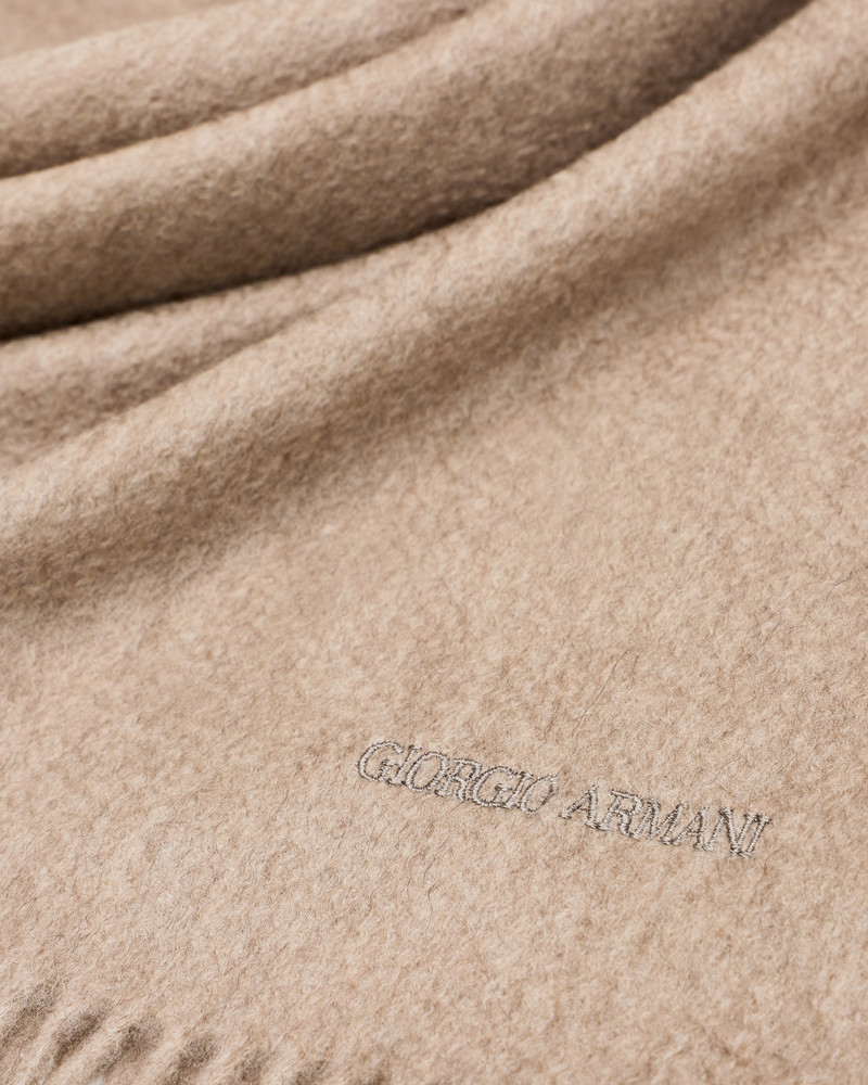 GIORGIO ARMANI CASHMERE STOLE WITH FRINGING outlook
