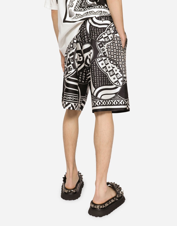 Silk twill jogging shorts with bandanna print - 4