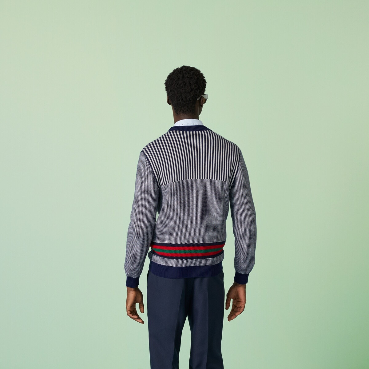 happylifeGUCCI GGウール Wool cardigan with GG intarsia in navy and blue ombré