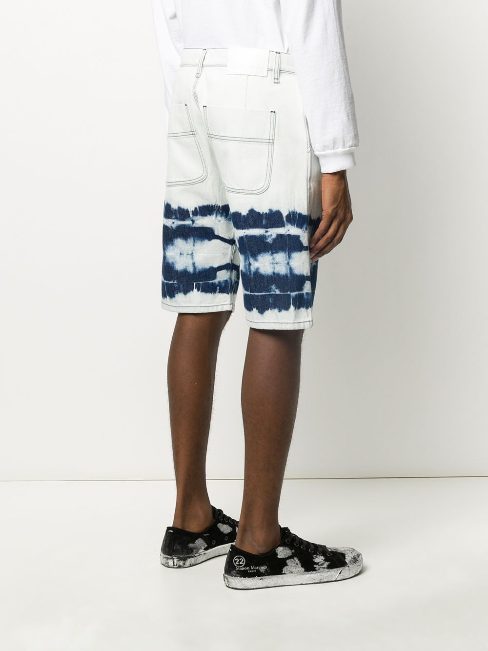 abstract print denim shorts - 4