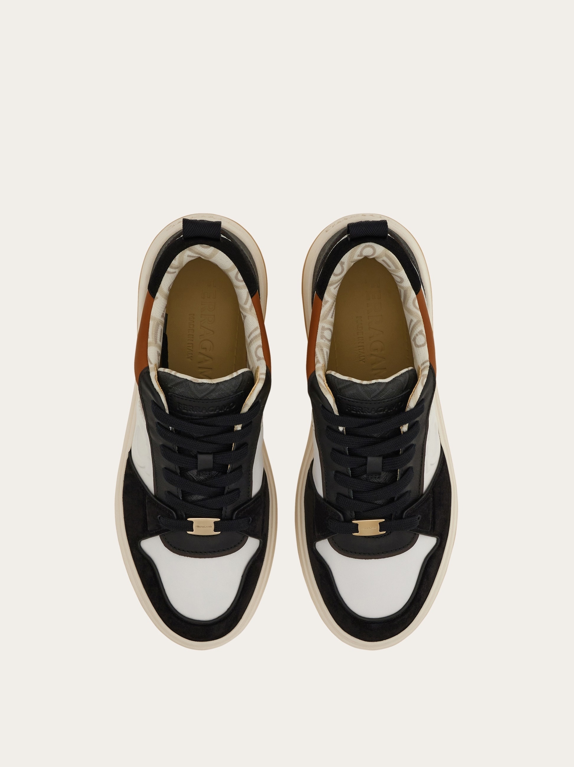 Low top sneaker - 2