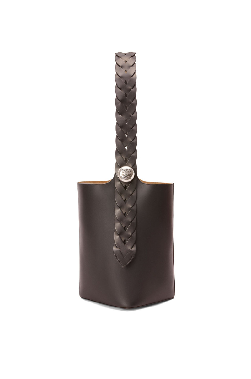 Loewe Large Pebble Bucket bag in mellow calfskin outlook