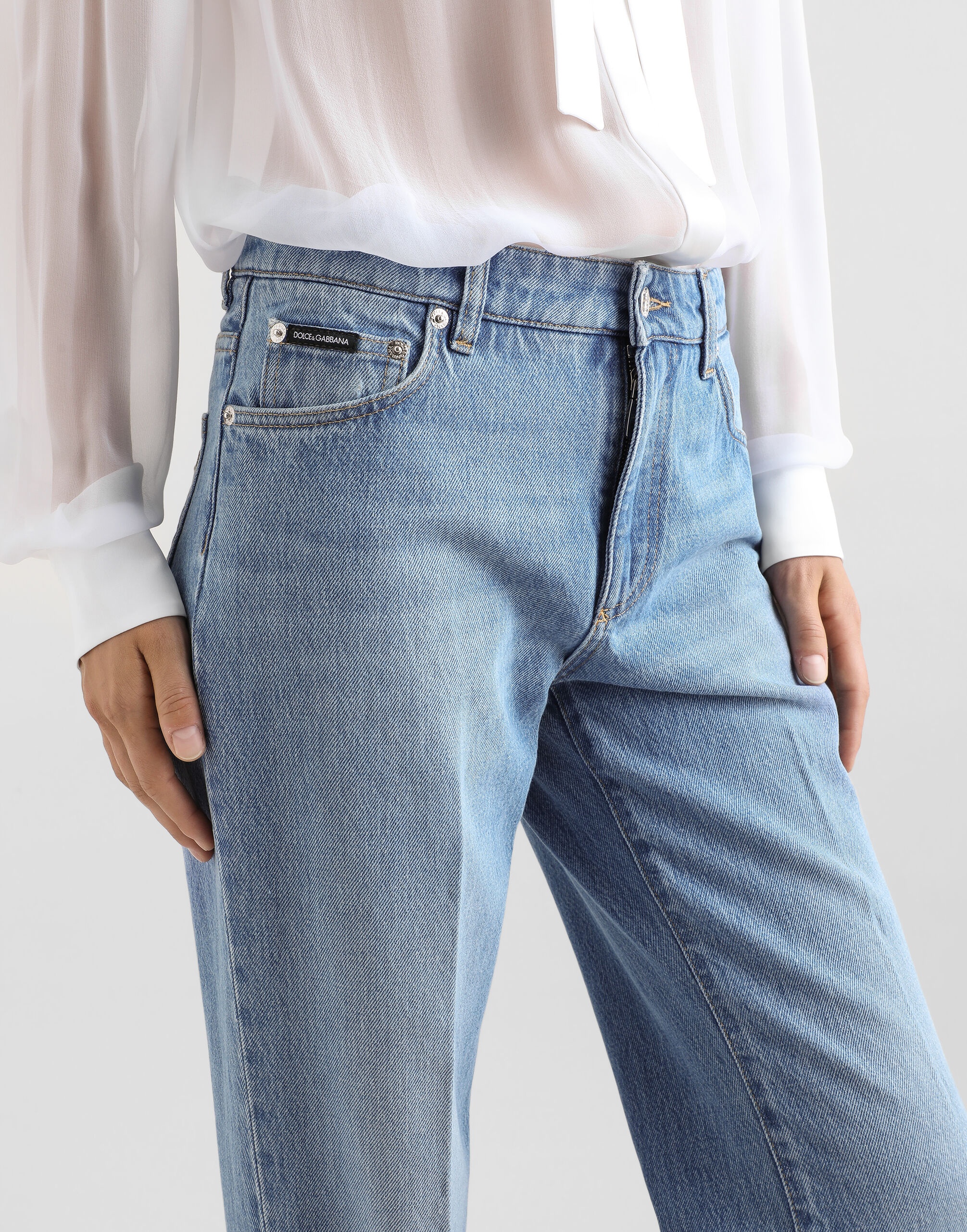 Loose denim jeans with pressed pleat - 5