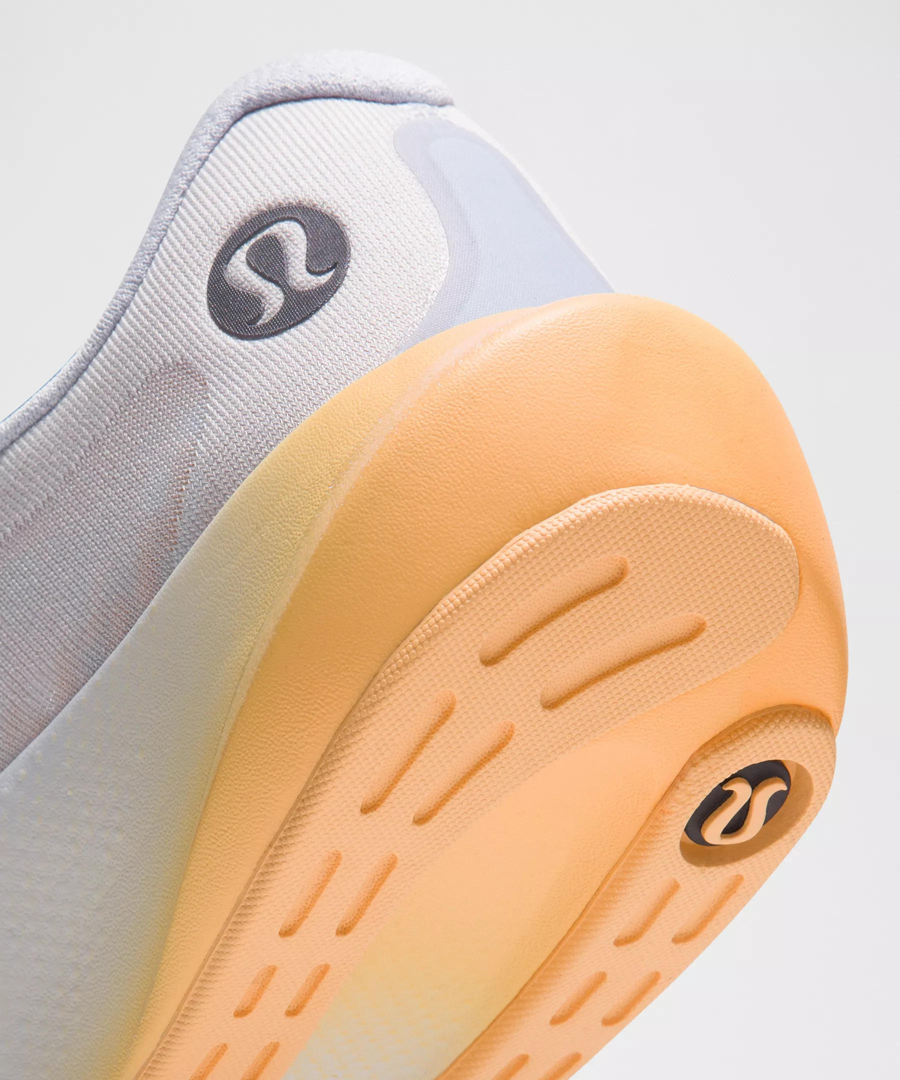 Women's Split Shift Running Shoe - 8