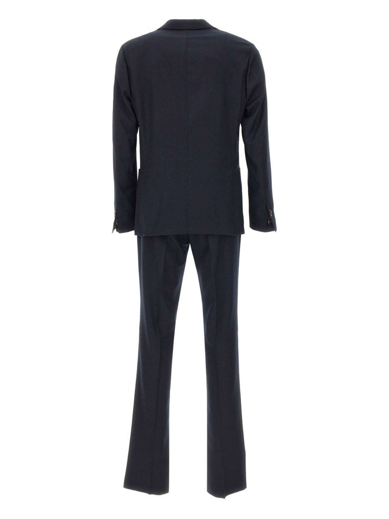 single-breasted suit 3