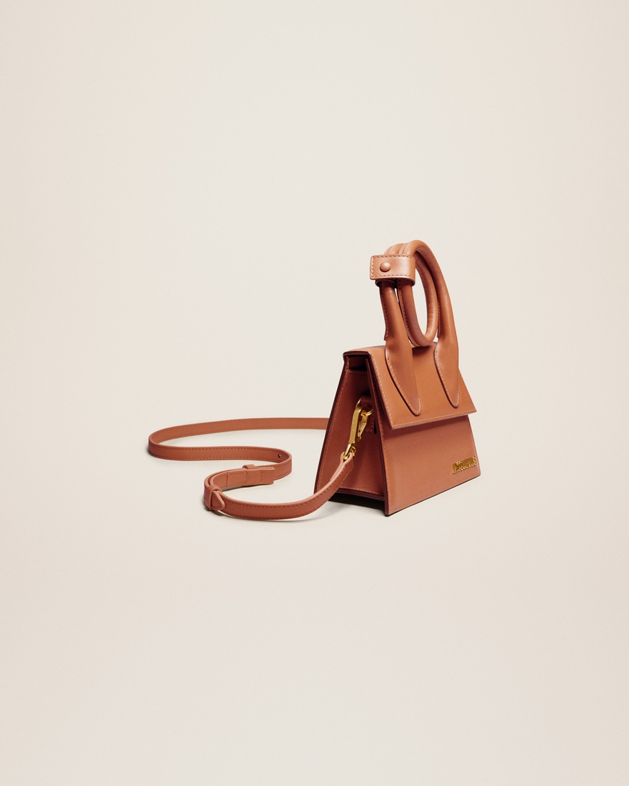 JACQUEMUS  'Le Chiquito Noeud' Convertible Top Handle Leather