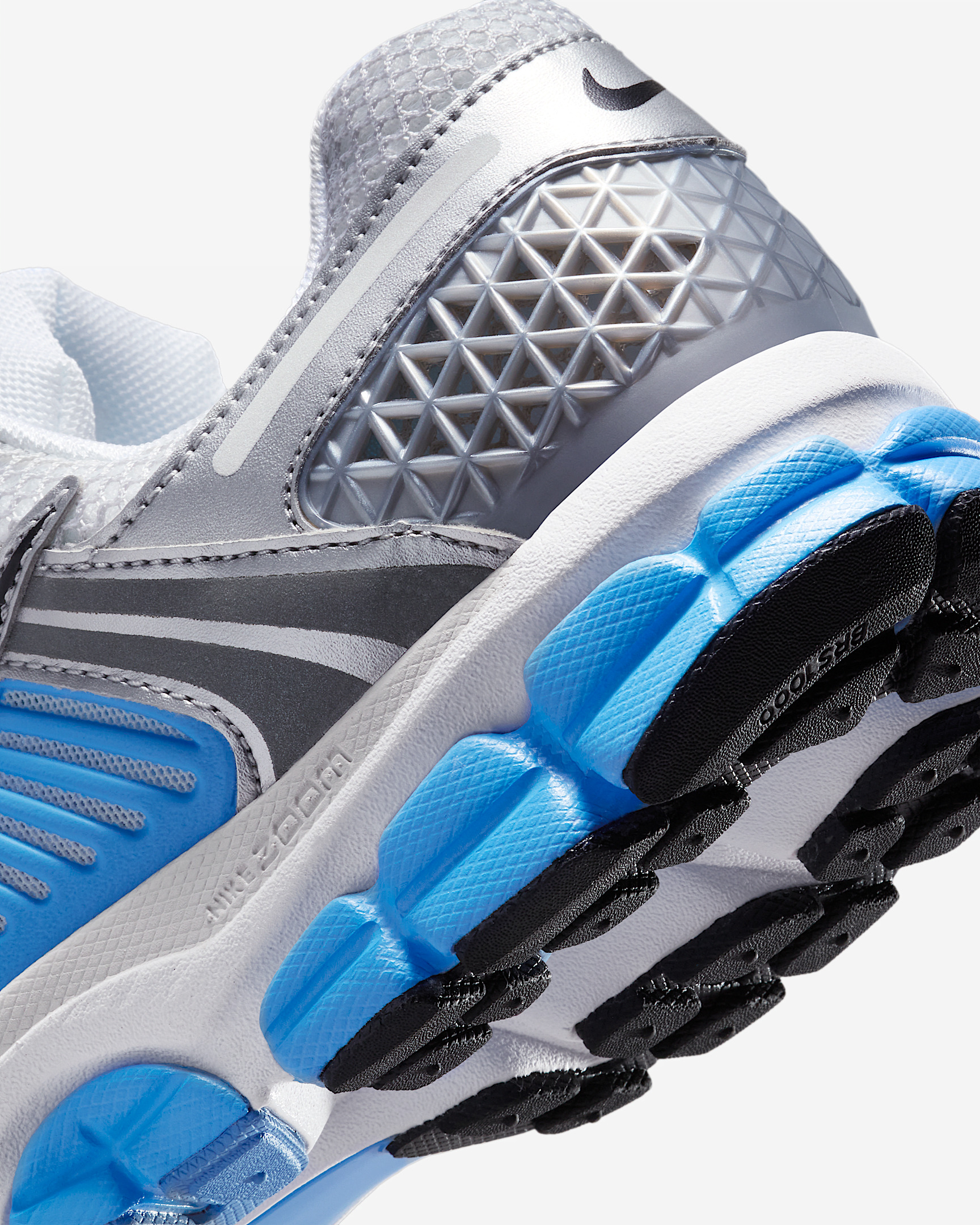 Nike Zoom Vomero 5 Men's Shoes - 8
