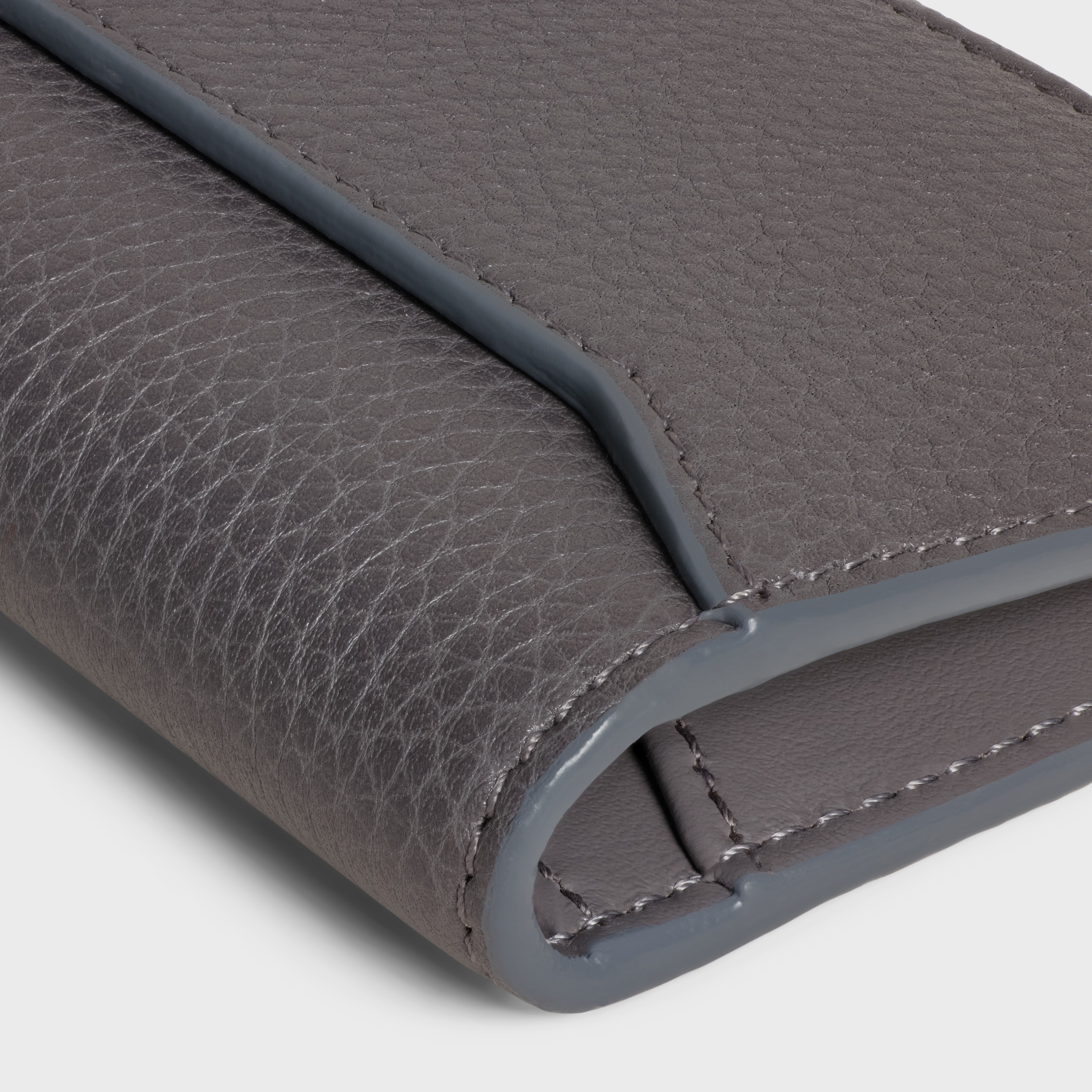 VERTICAL CARD HOLDER IN GRAINED CALFSKIN - 5