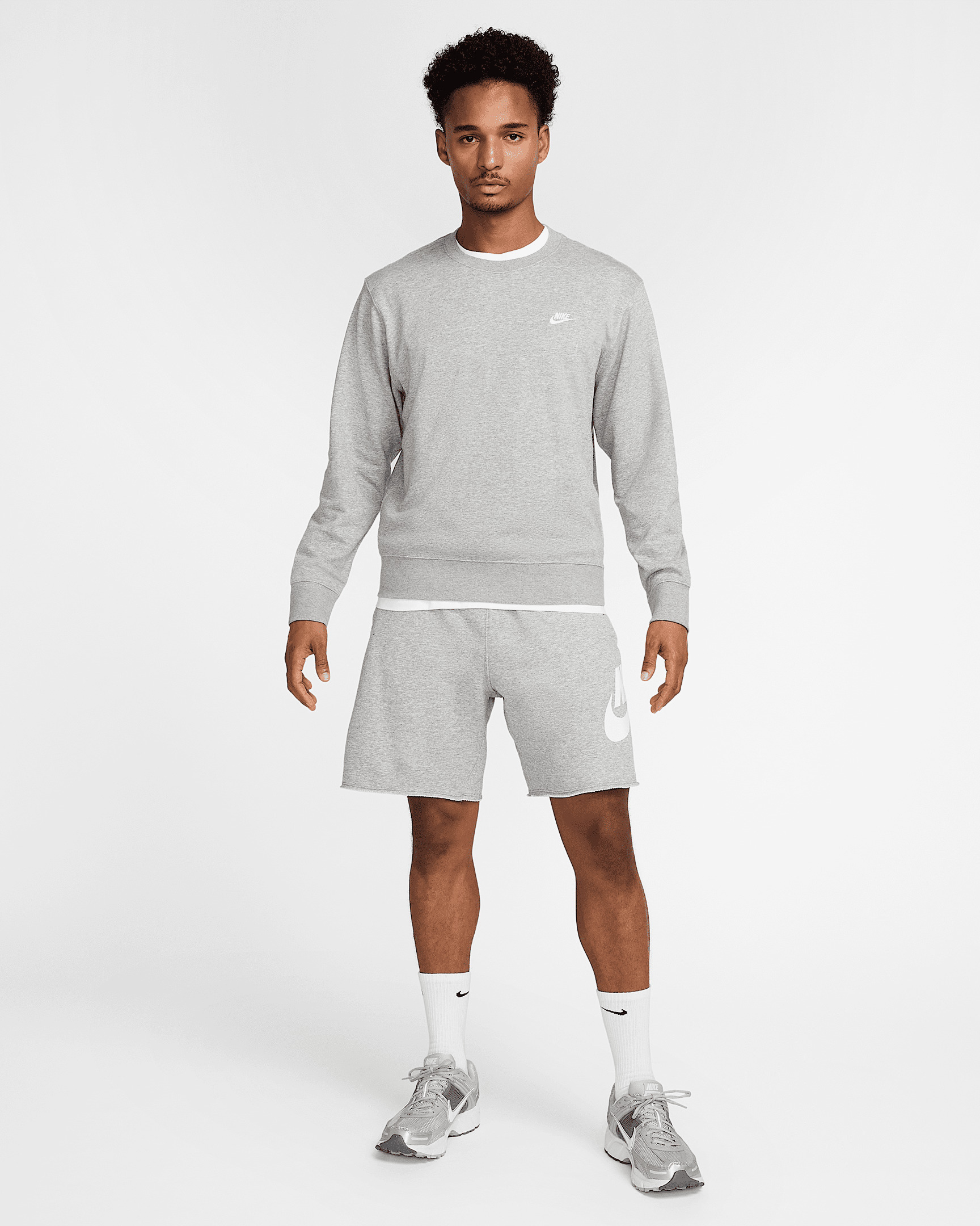 Nike Club Men's French Terry Alumni Shorts - 6