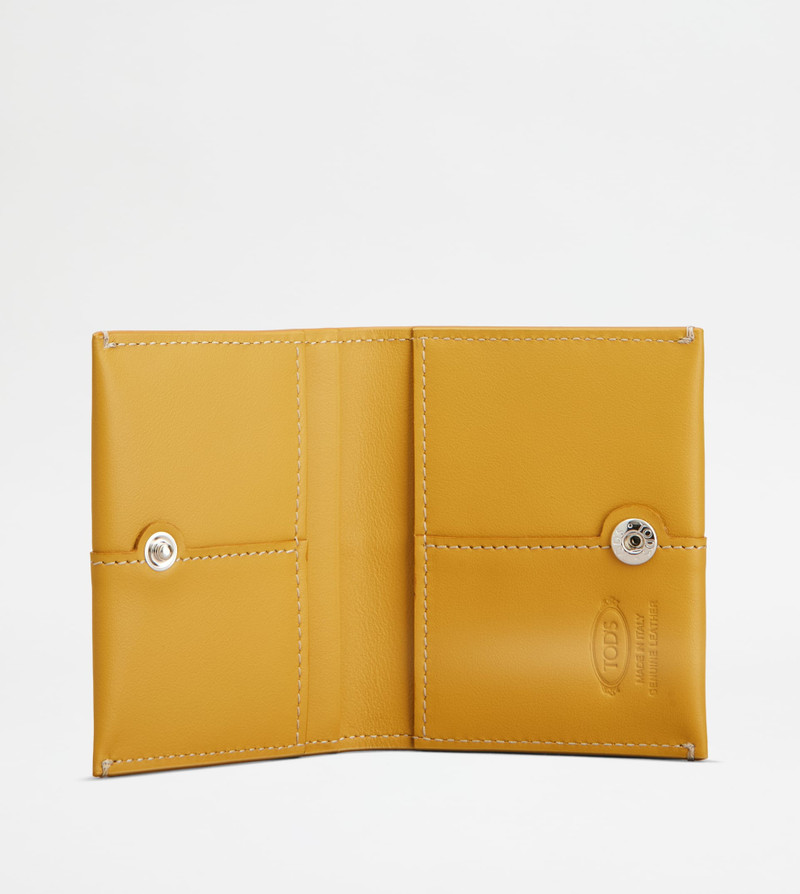 Tod's CARD HOLDER IN LEATHER - YELLOW outlook