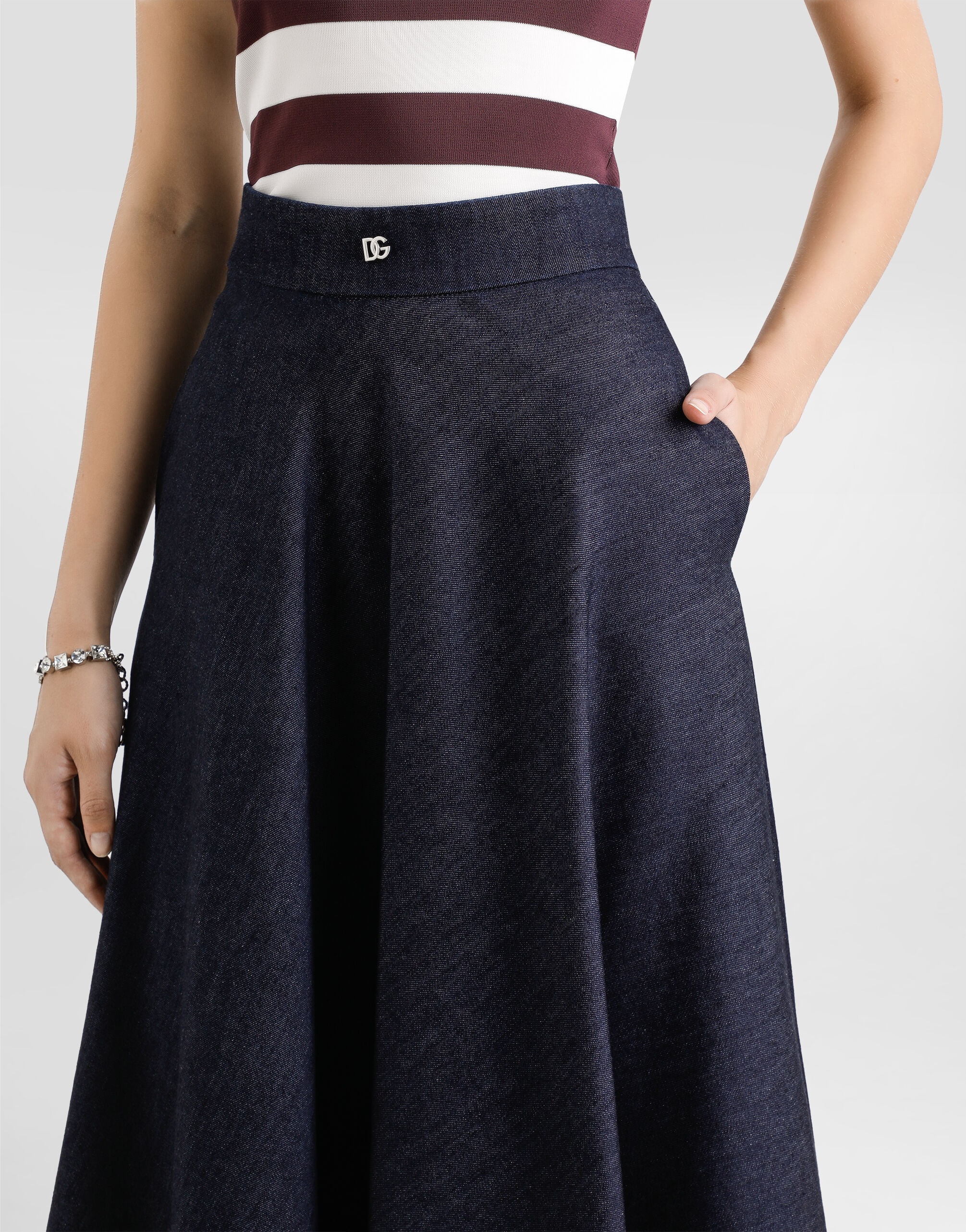 Denim calf-length circle skirt with DG logo pin - 5