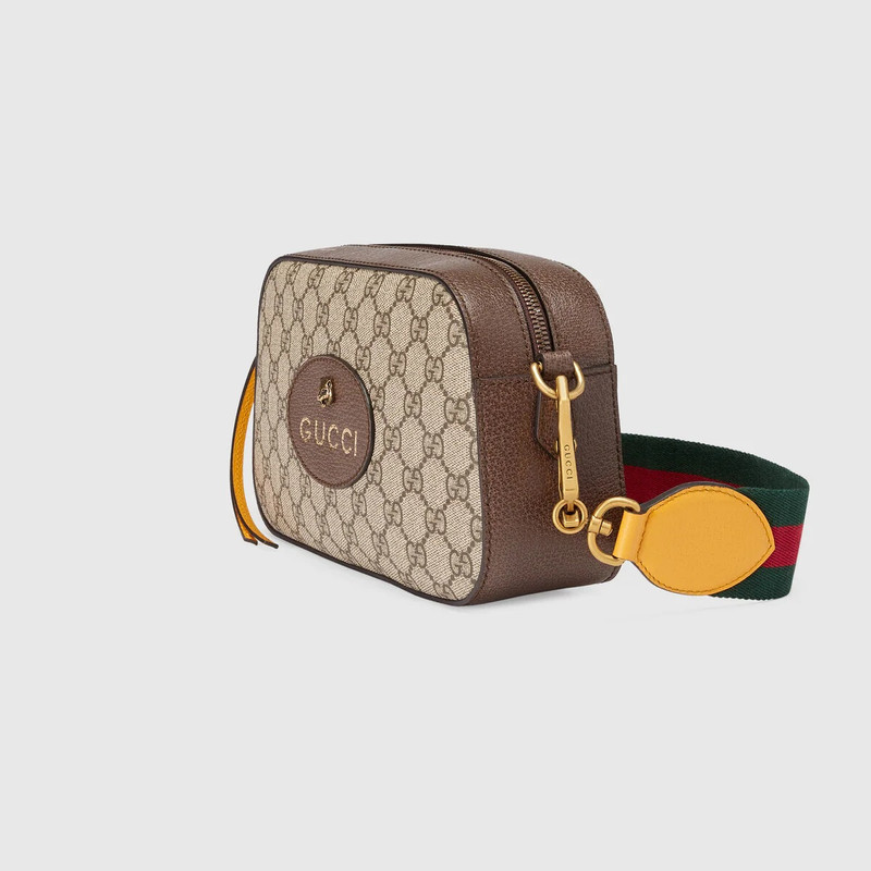 GUCCI Neo Vintage GG Supreme messenger bag outlook