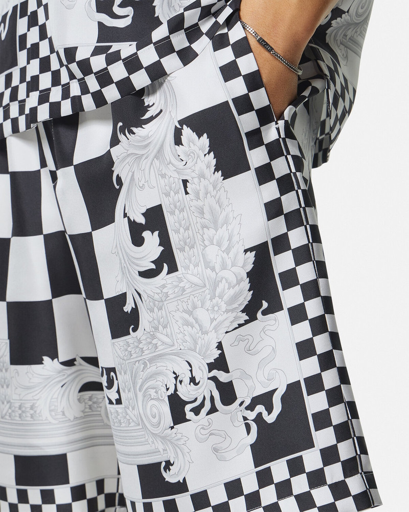 Medusa Contrasto Silk Shorts 3