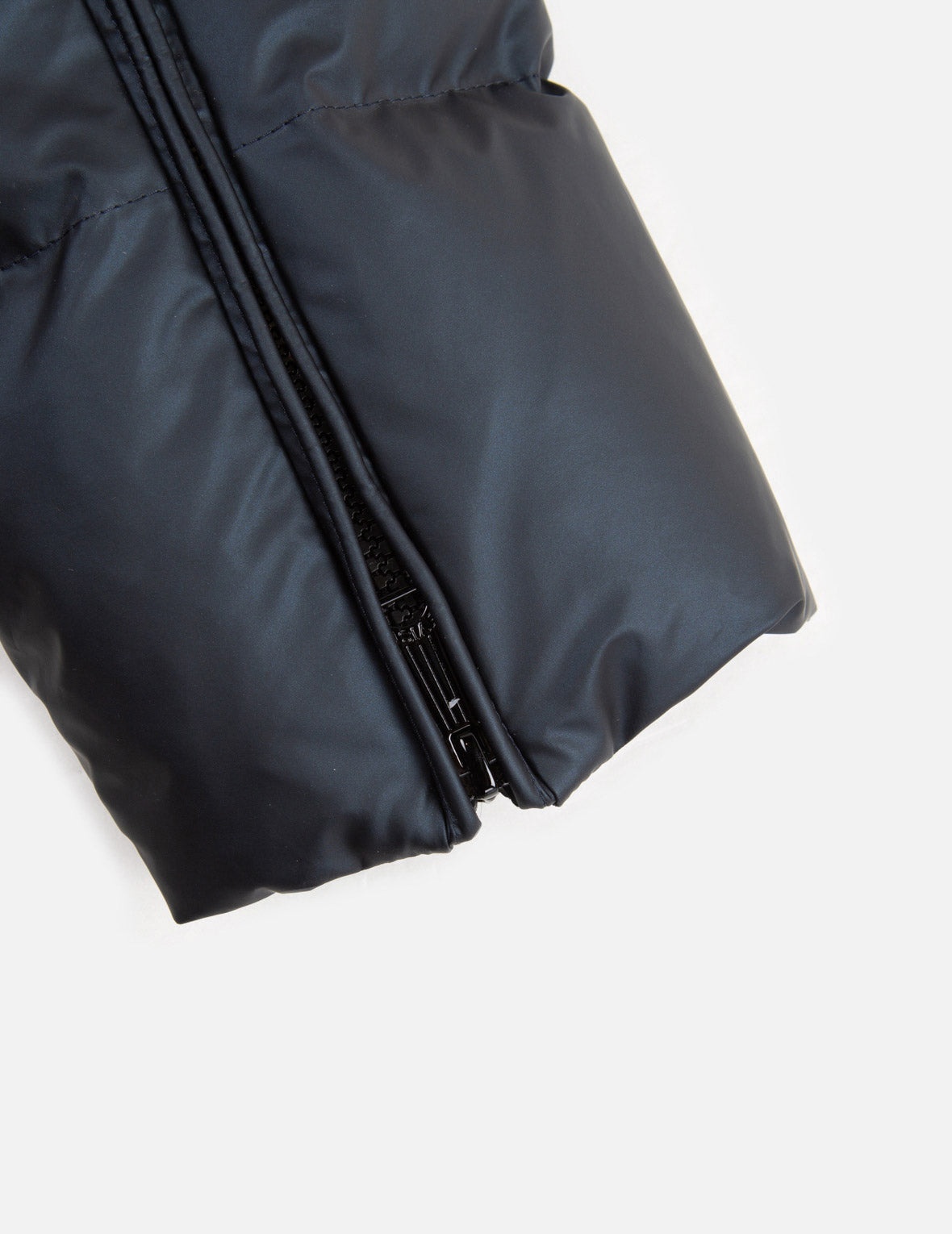 Logo and Chrysanthemum Motif Embroidered Down Jacket - 13
