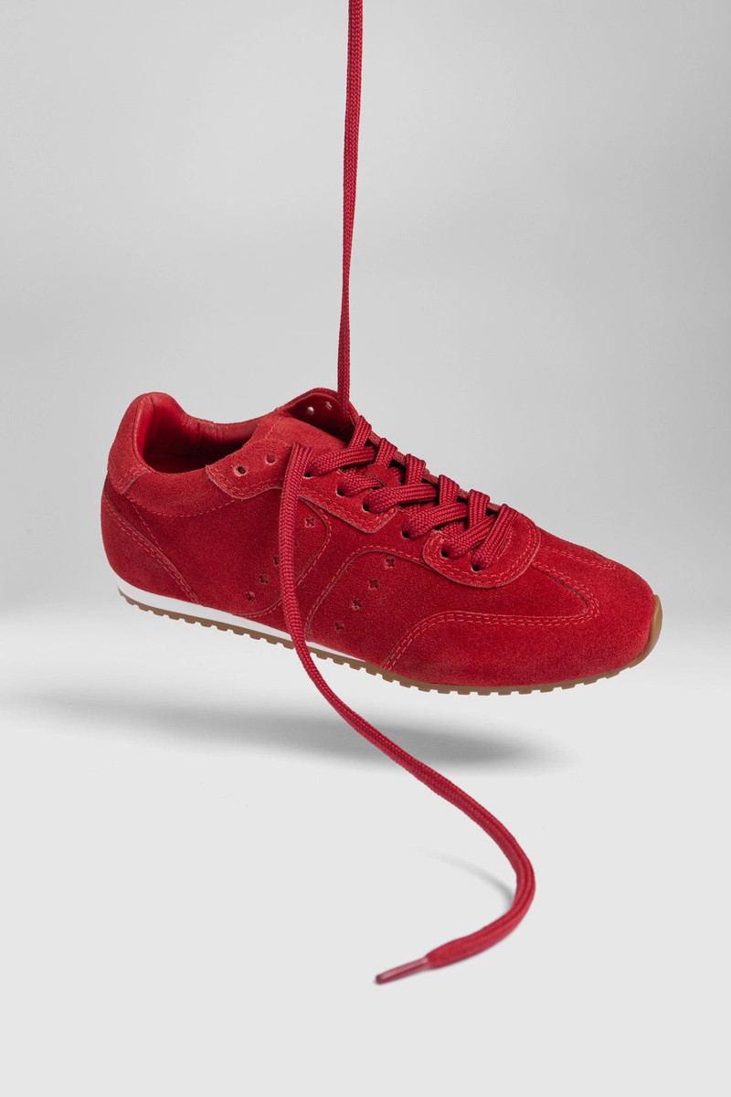 Larroudé Stella Sneaker Carmine Suede outlook