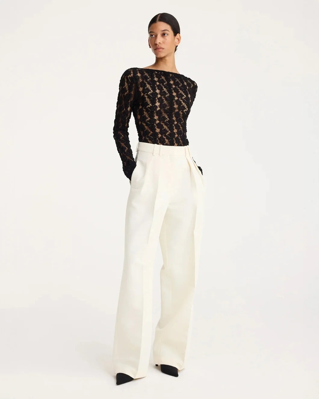 LACE BOAT NECK TOP BLACK - 2
