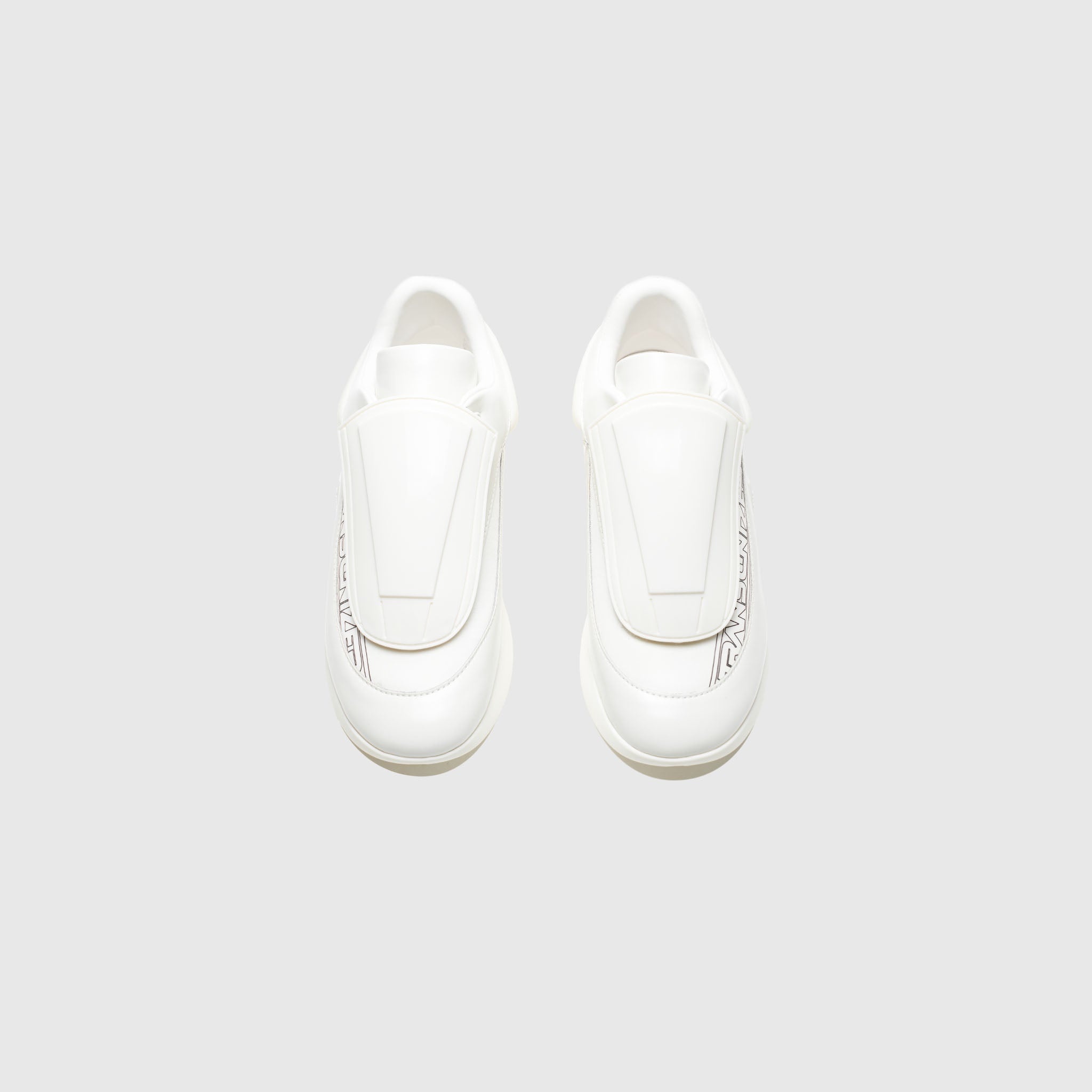 (RUNNER) ANTEI - 3