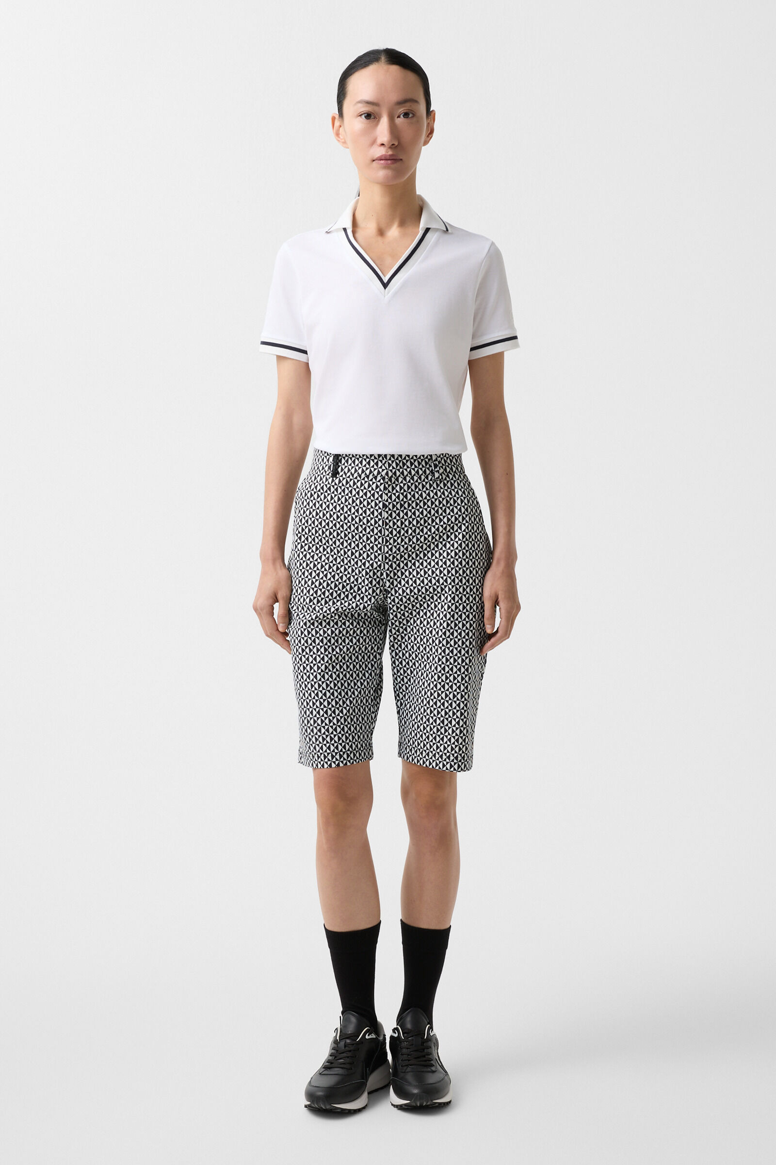 Zina functional shorts in Black/white - 4