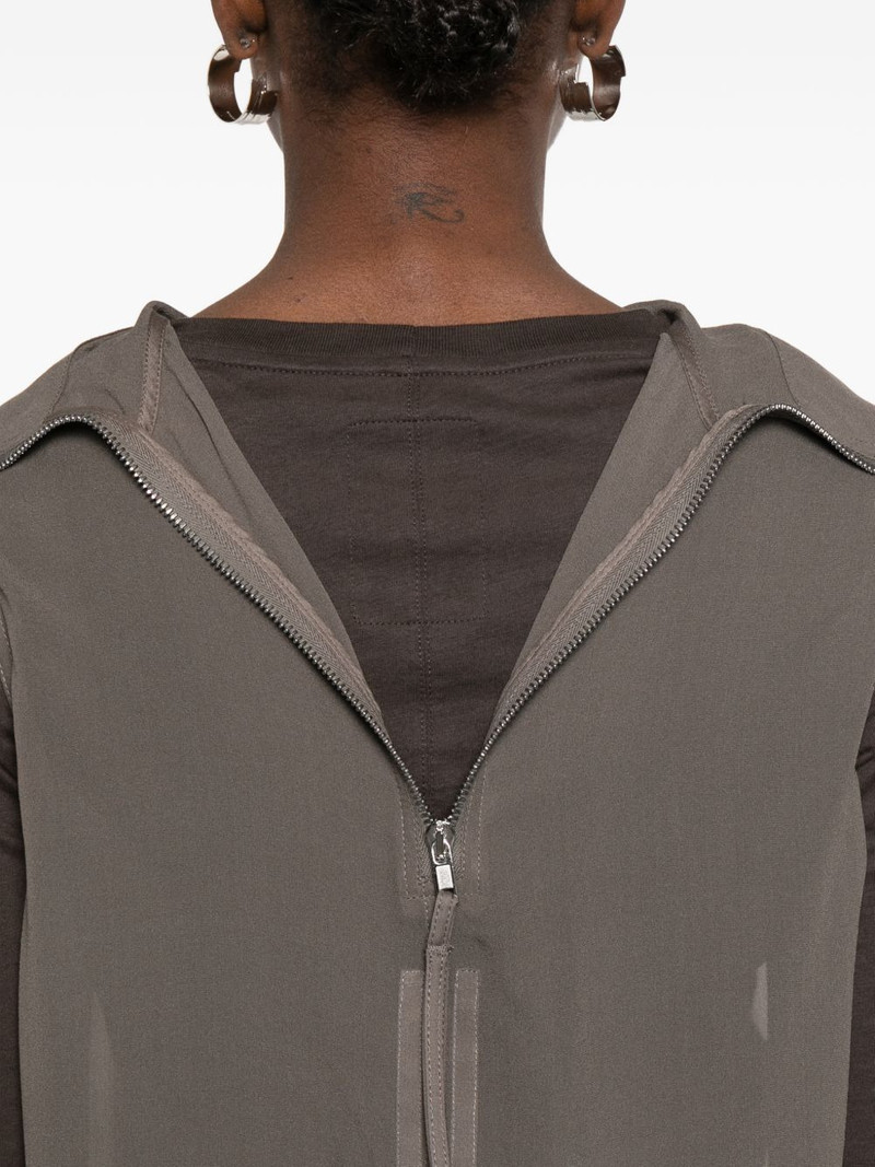 zip-fastening vest 5