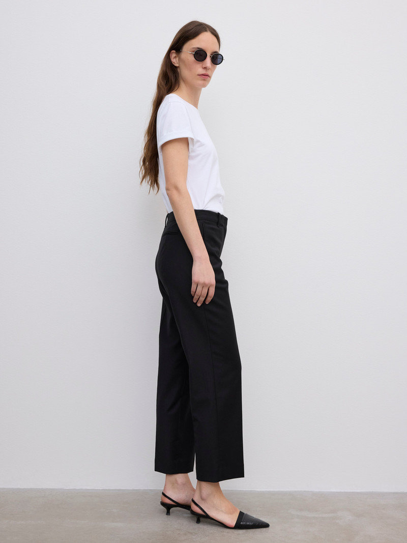 Cropped trousers 3
