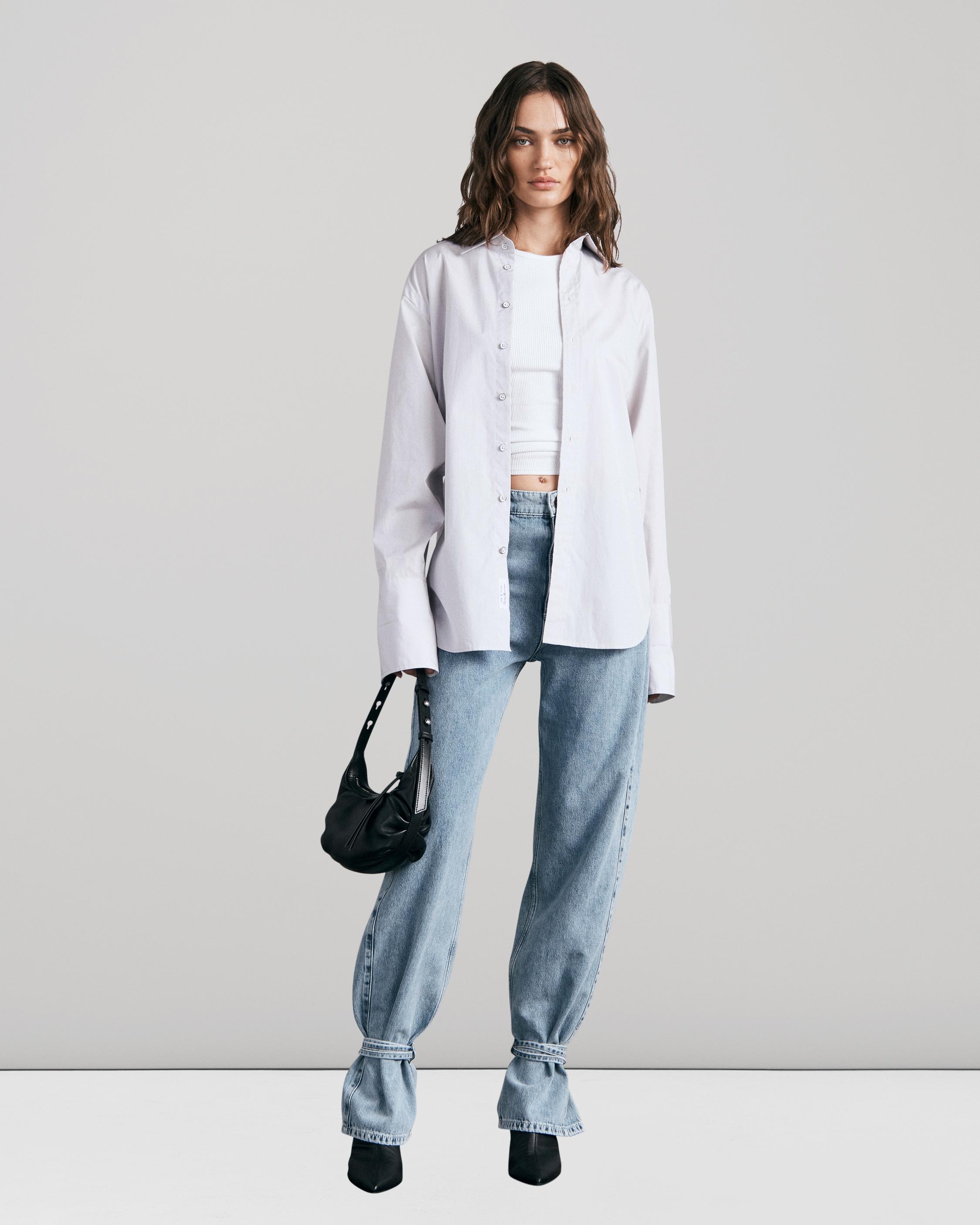 Splice Barrel High-Rise Jean - Alisha
Relaxed Fit Light Indigo Jean - 2
