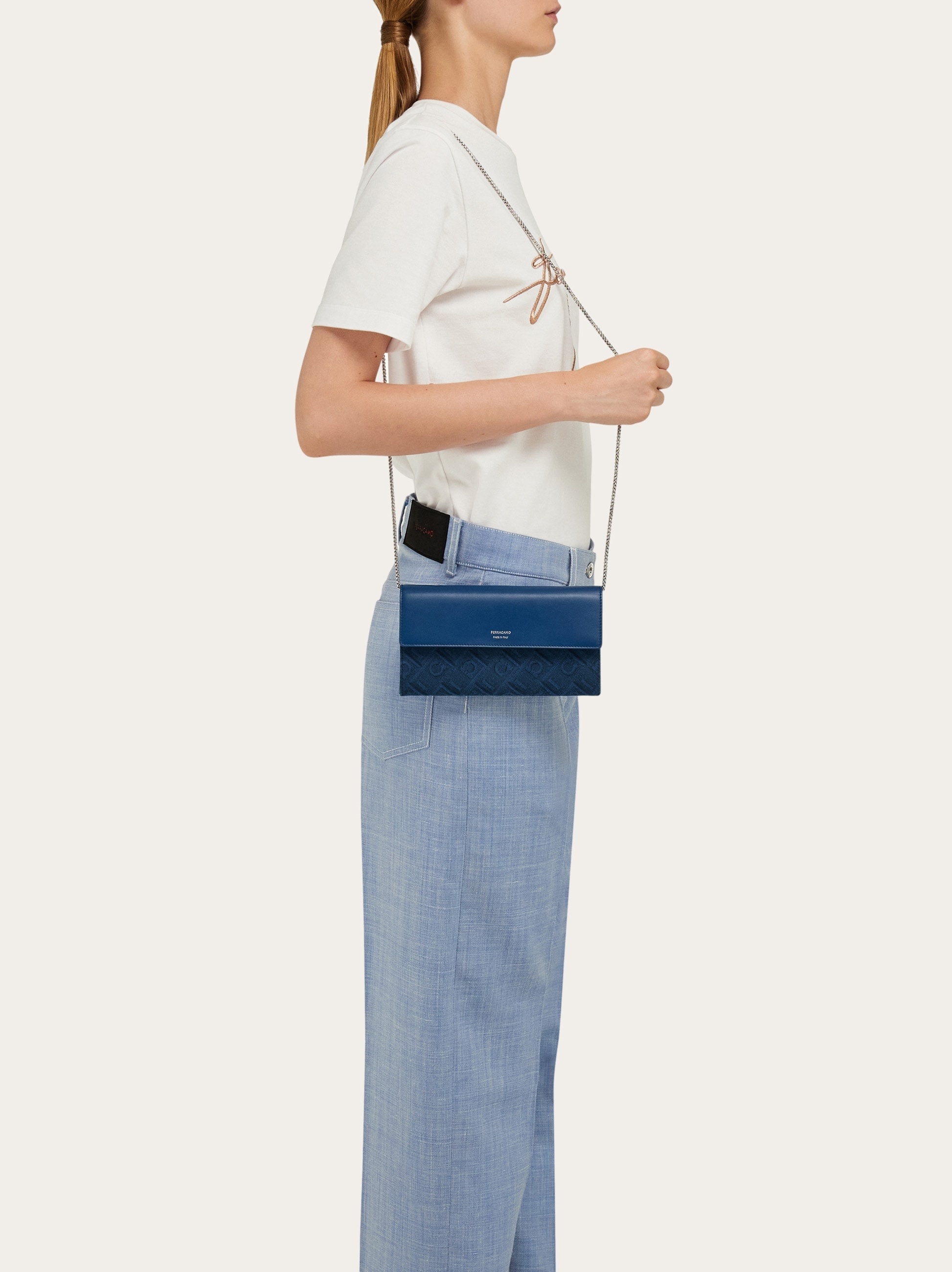 Wallet with chain - 6