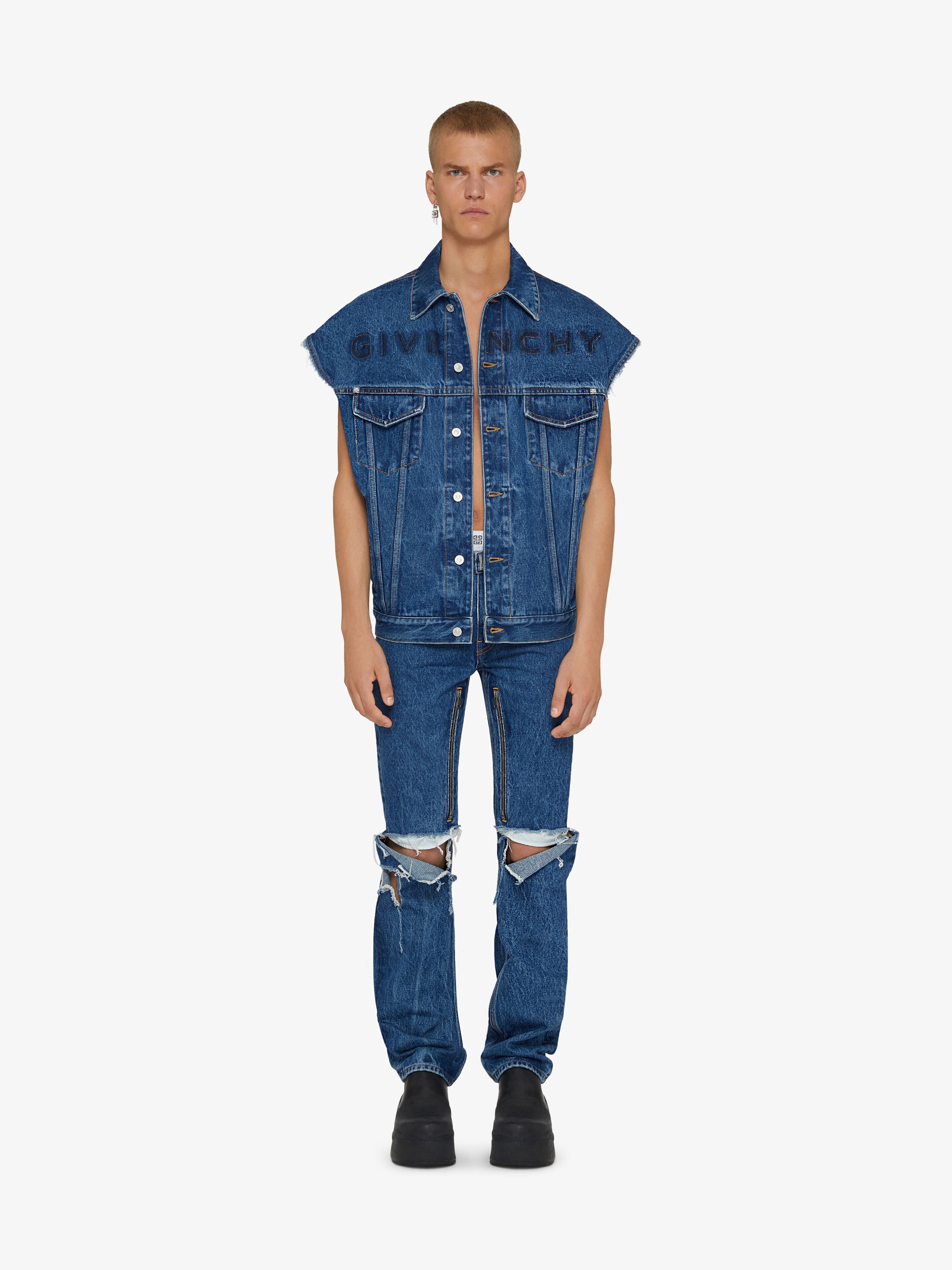 STRAIGHT FIT JEANS IN DESTROYED DENIM - 2