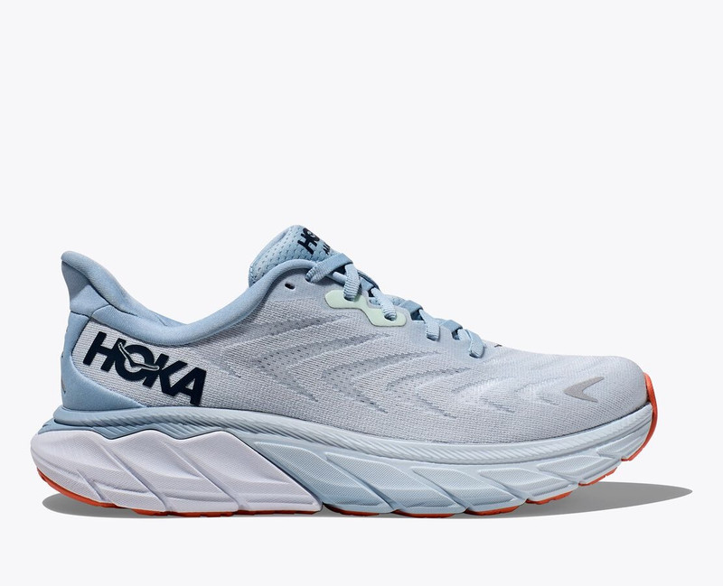 Women's Arahi 6 1