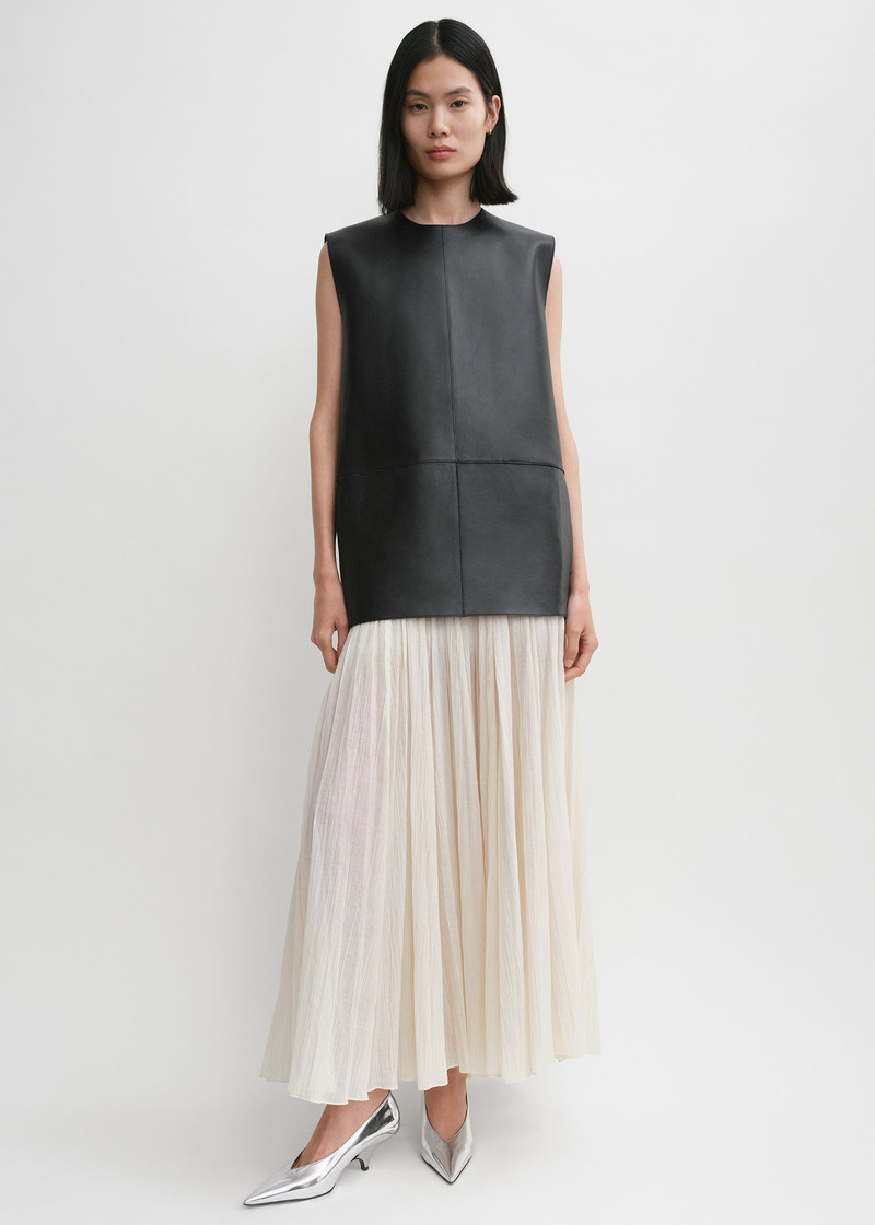 Totême Double-faced leather top black outlook