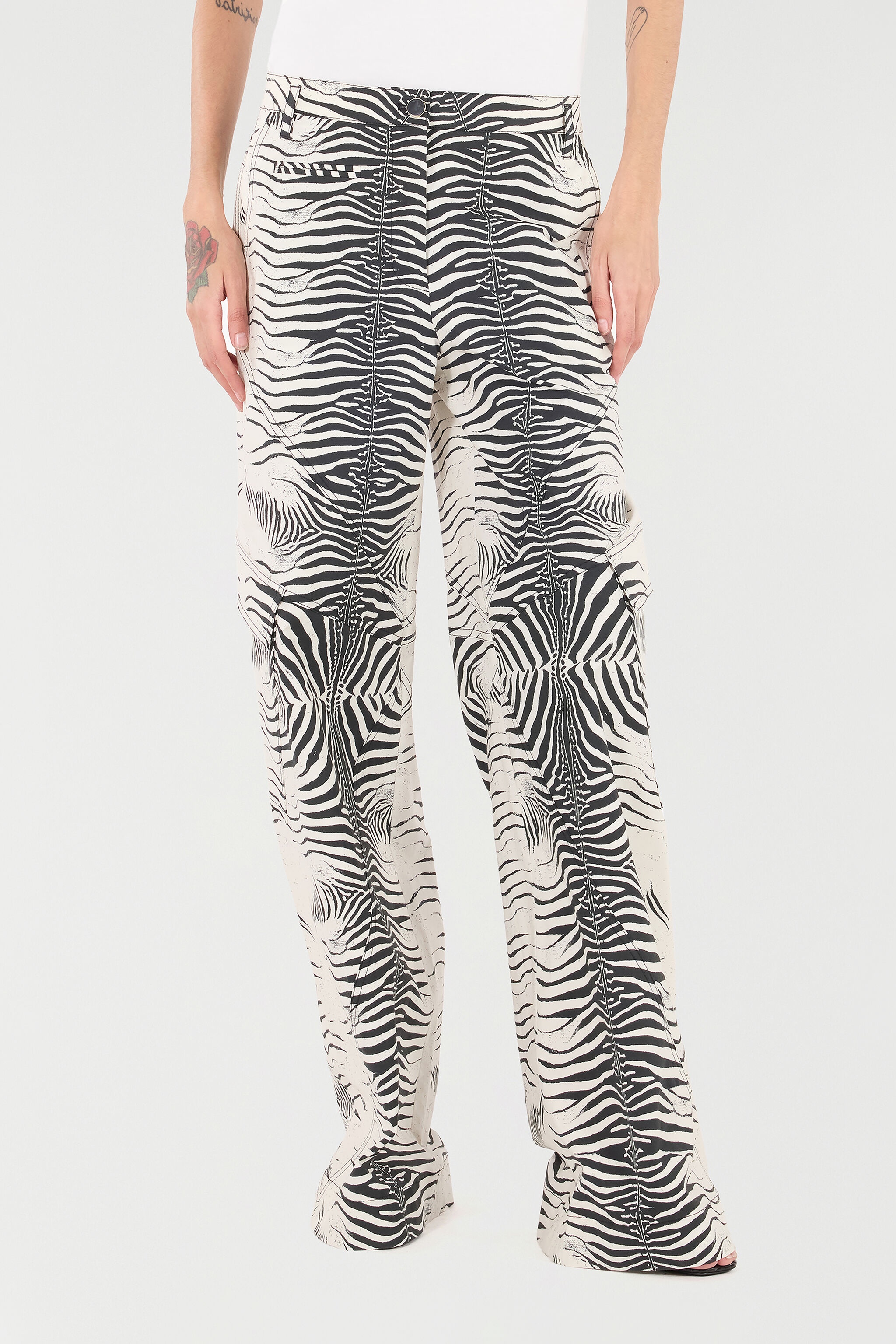 Stretch Cotton Pants With White Tigress Print - 3
