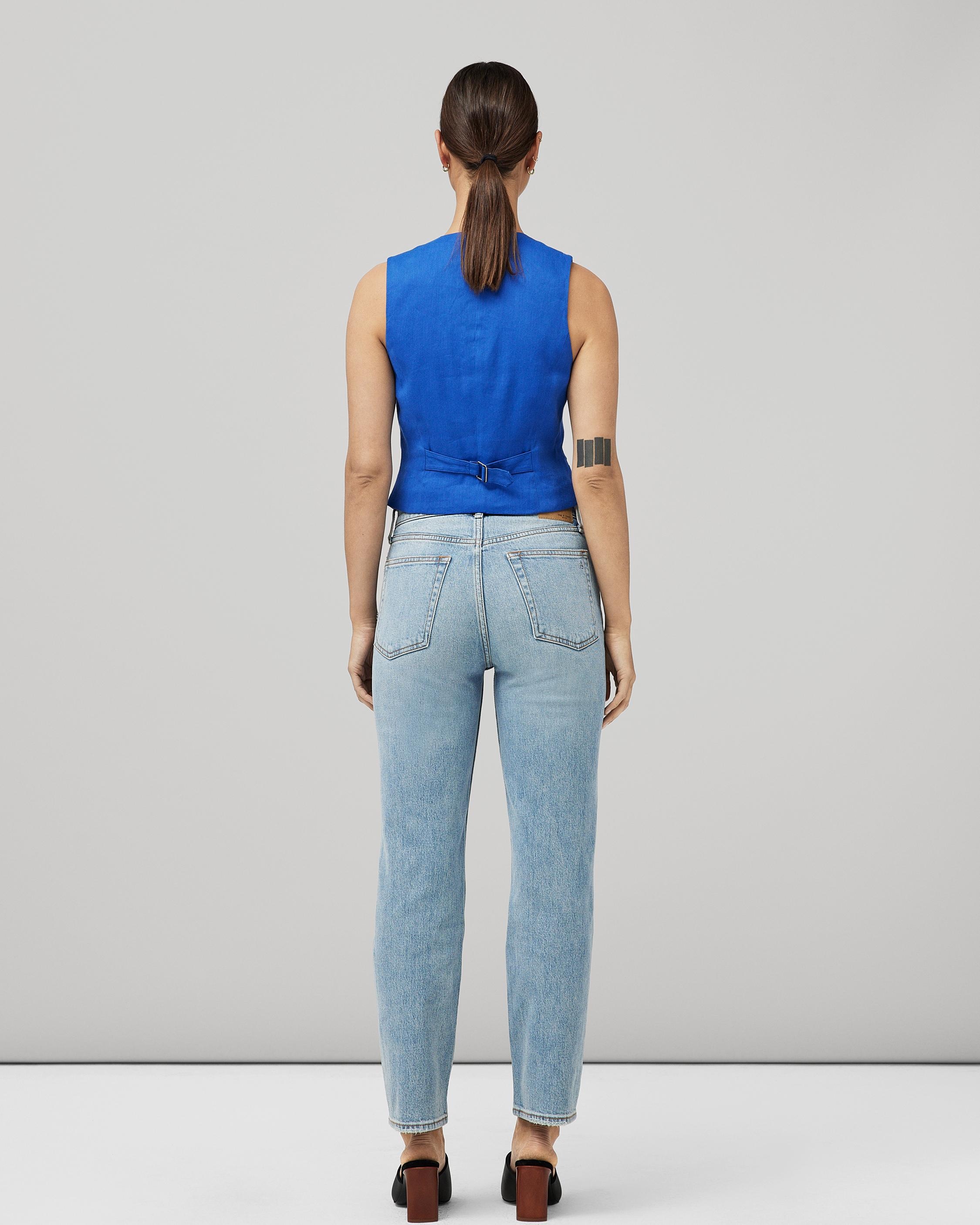 Priya Linen Vest
Classic Fit Vest - 5