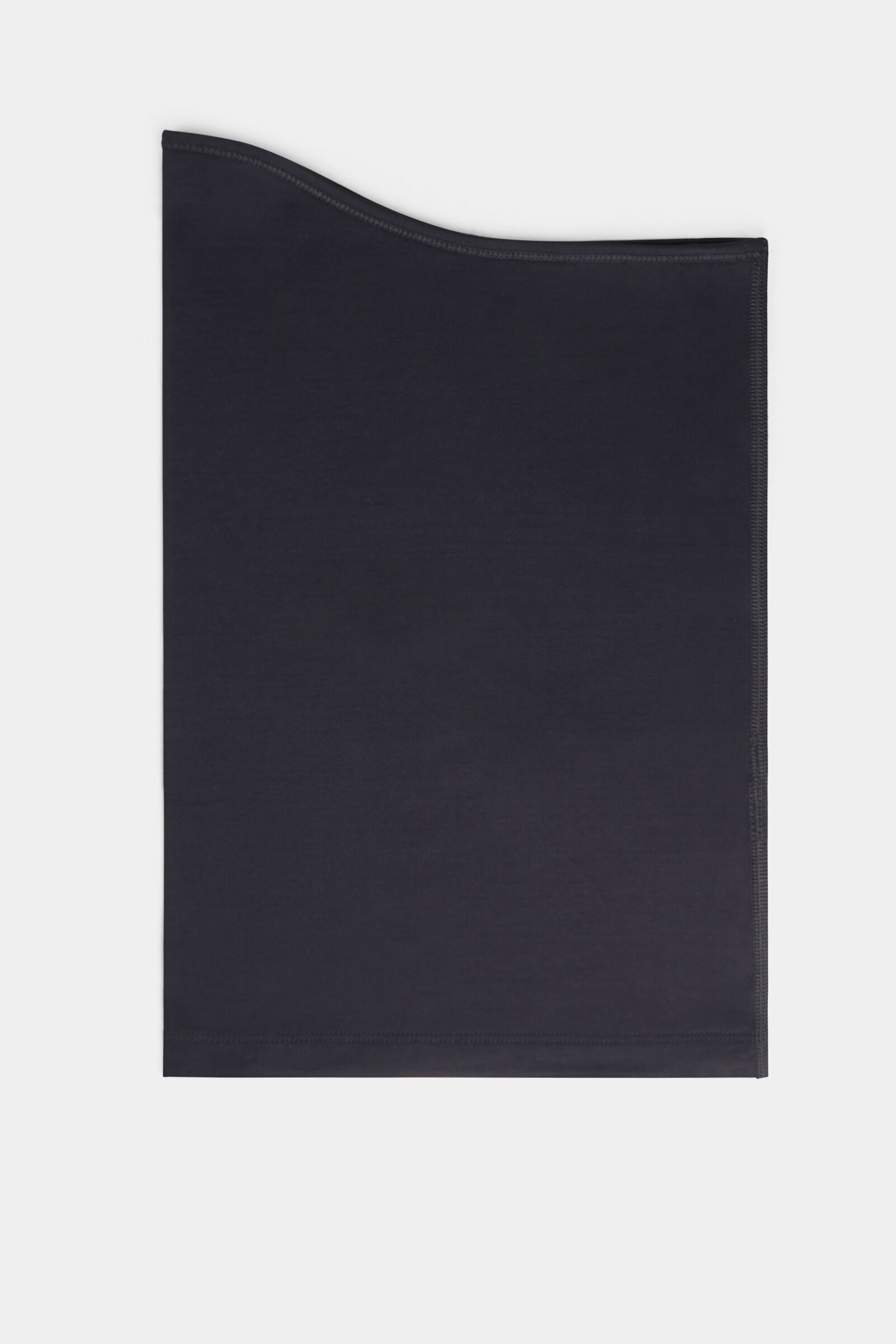 Loop Scarf in Black - 2