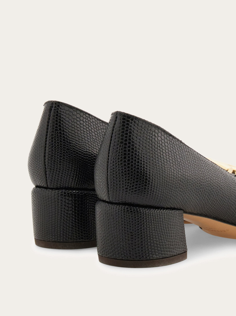 Low heeled pump with maxi Gancio detail 5