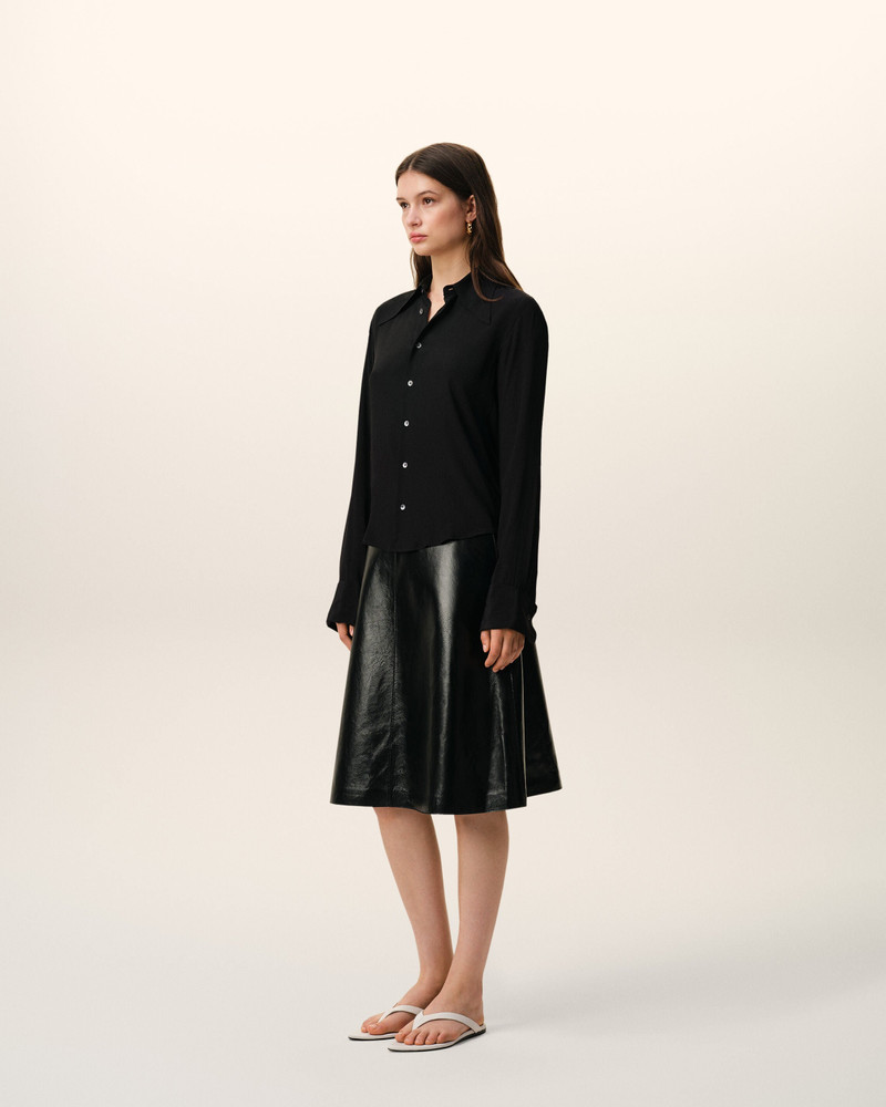 BLACK BLENDED SILK SHARP COLLAR ADJUSTED SHIRT 6