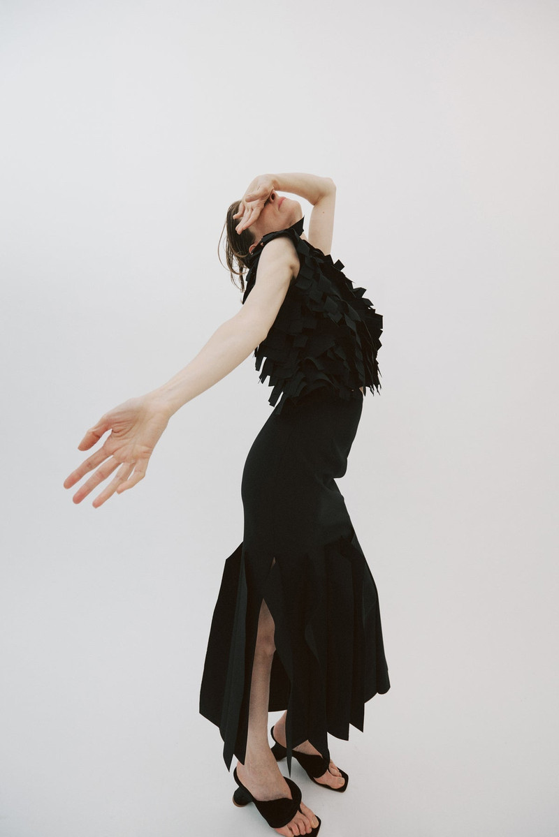 MIDI LENGTH SKIRT WITH HEM PANEL DETAIL BLACK 8