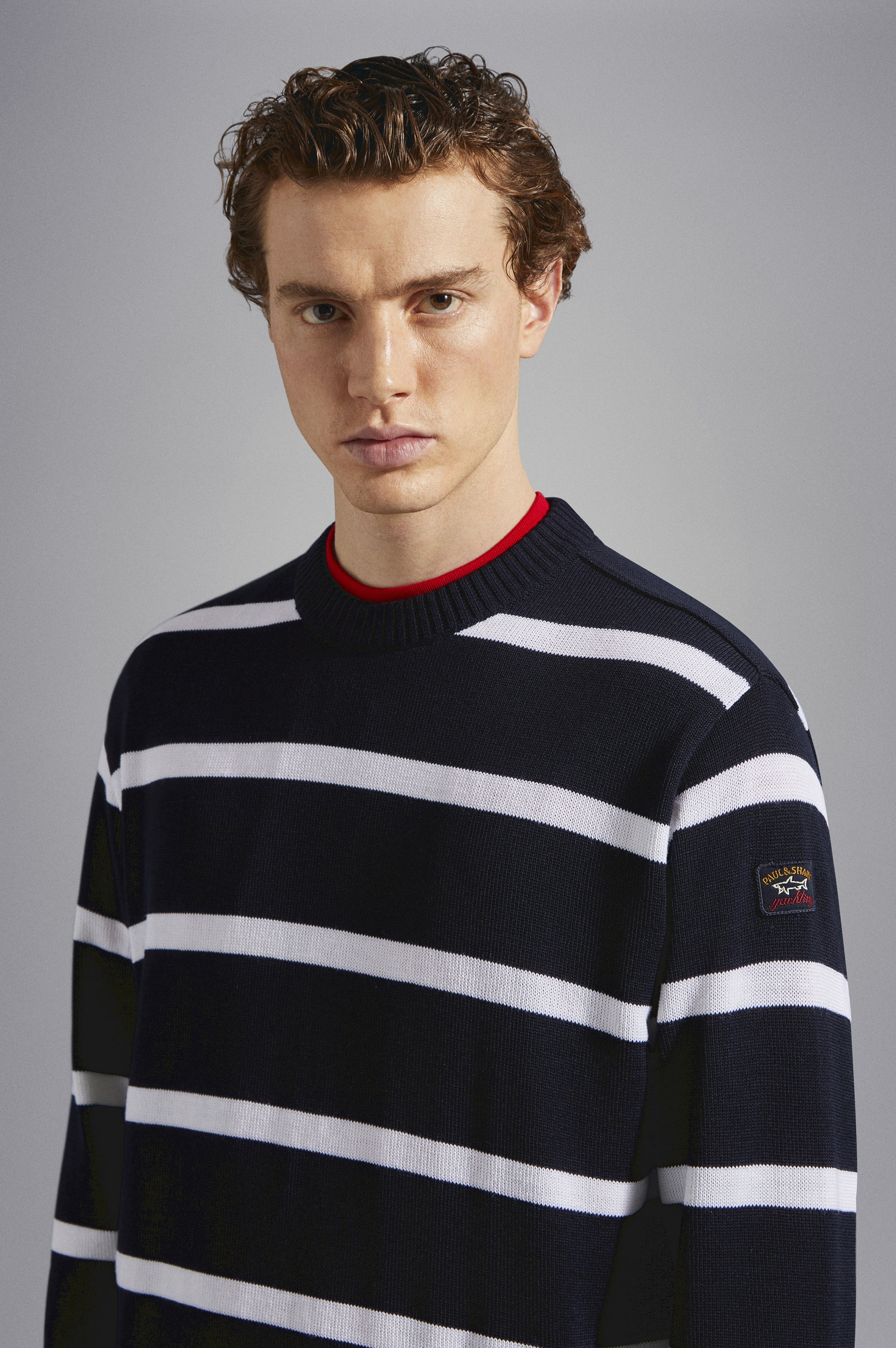 BRETAGNE WOOL CREW NECK WITH ICONIC BADGE - 4