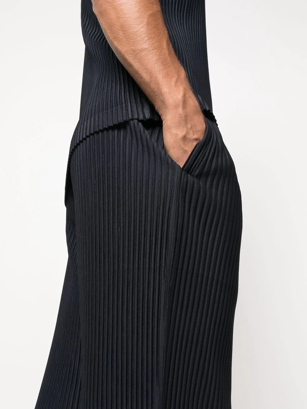 fully-pleated straight-leg trousers - 5