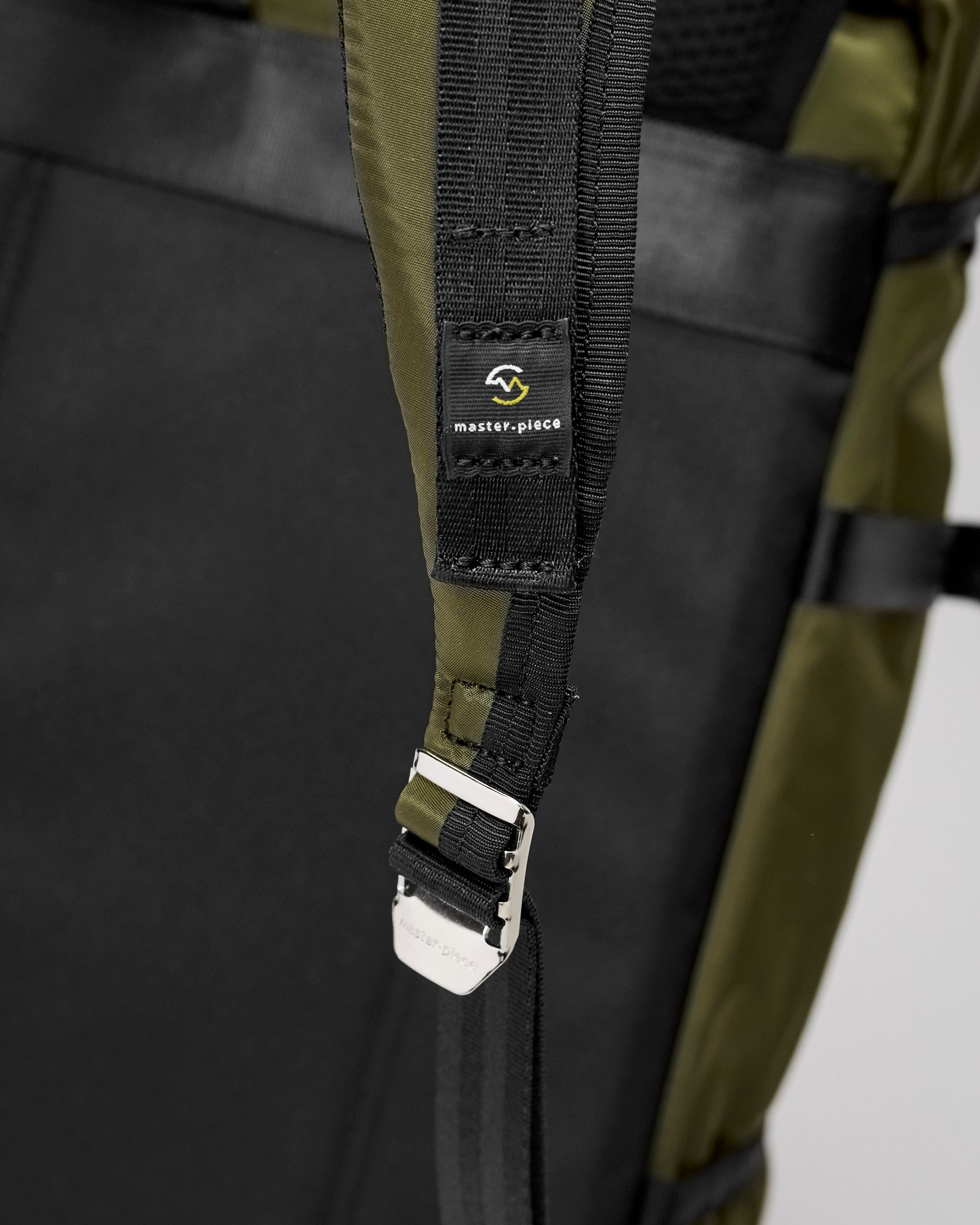 Lightning V2 Backpack in Khaki - 12