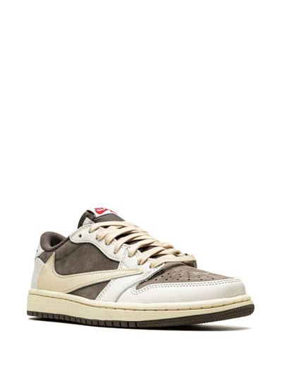 Jordan x Travis Scott Air Jordan 1 Low OG sneakers outlook